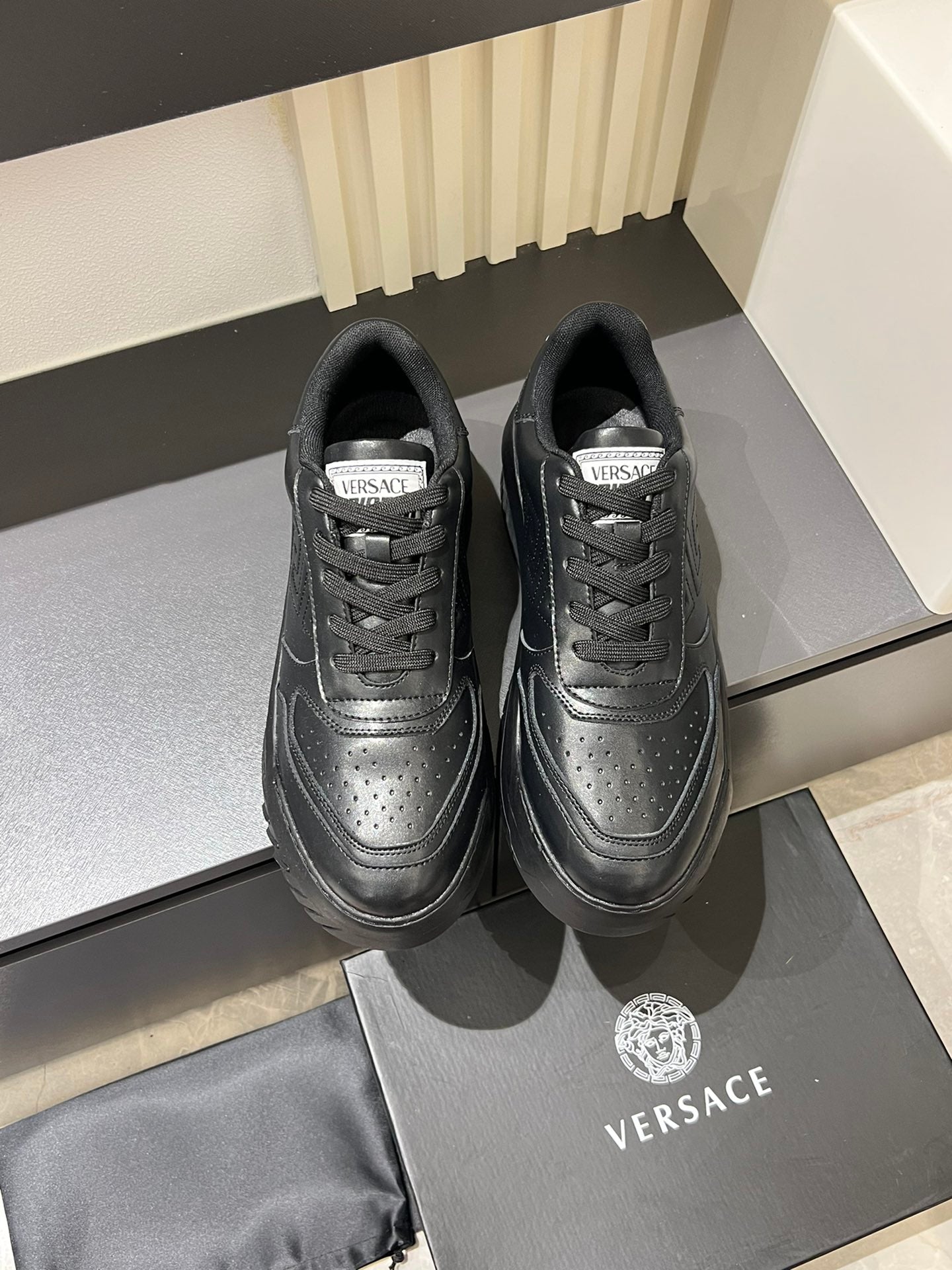LuxluxHouse Best Quality Shoes Versace
