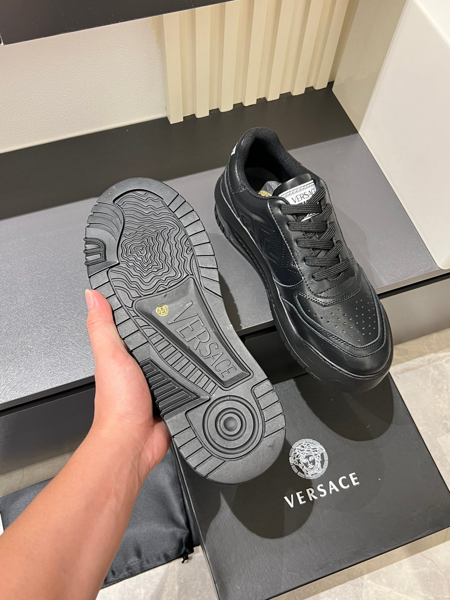 LuxluxHouse Best Quality Shoes Versace