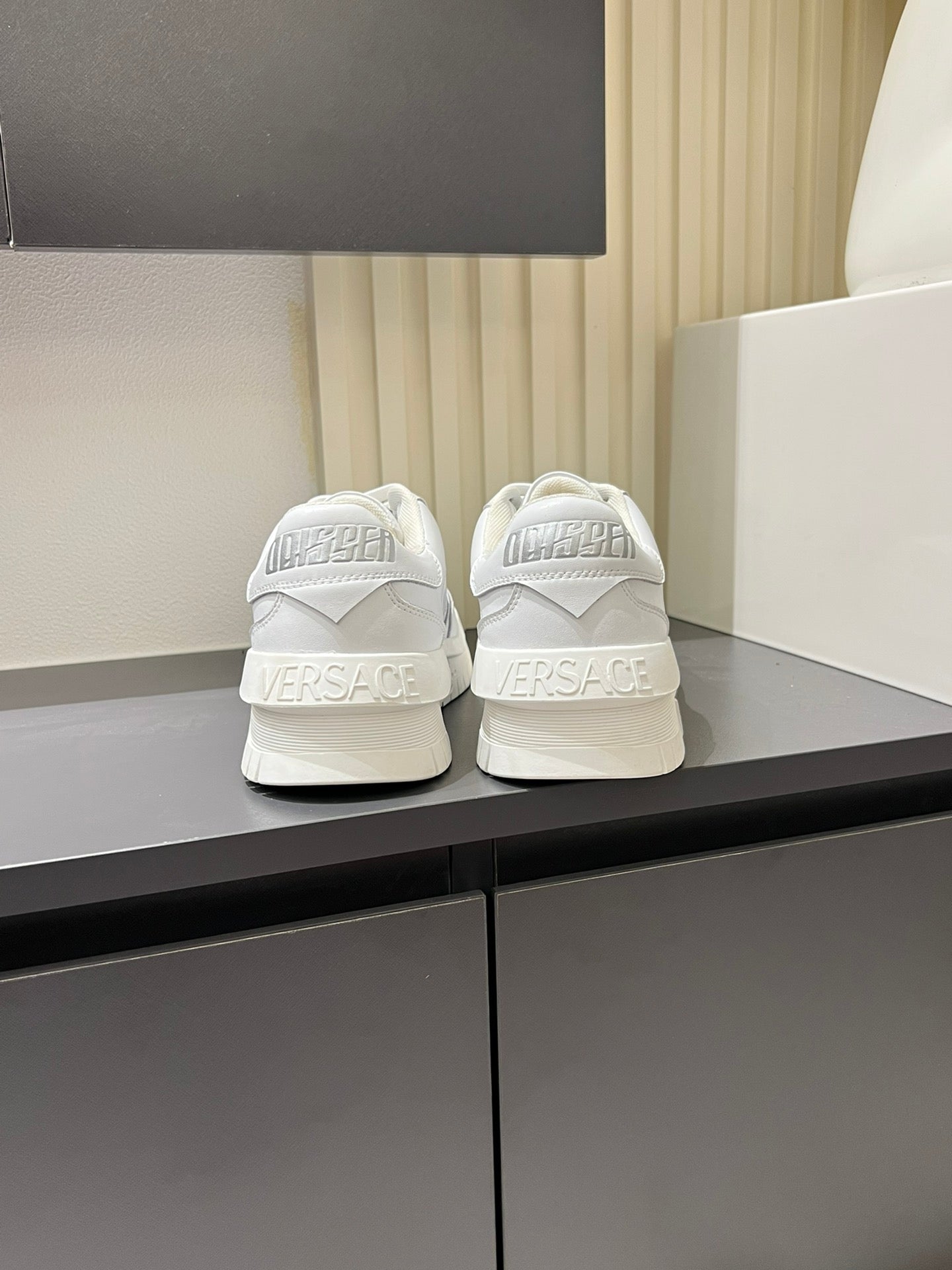 LuxluxHouse Best Quality Shoes Versace