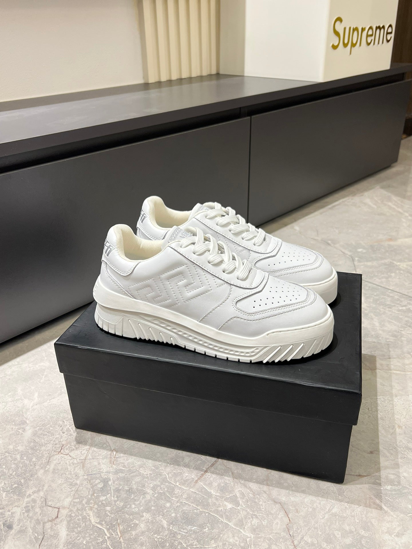 LuxluxHouse Best Quality Shoes Versace