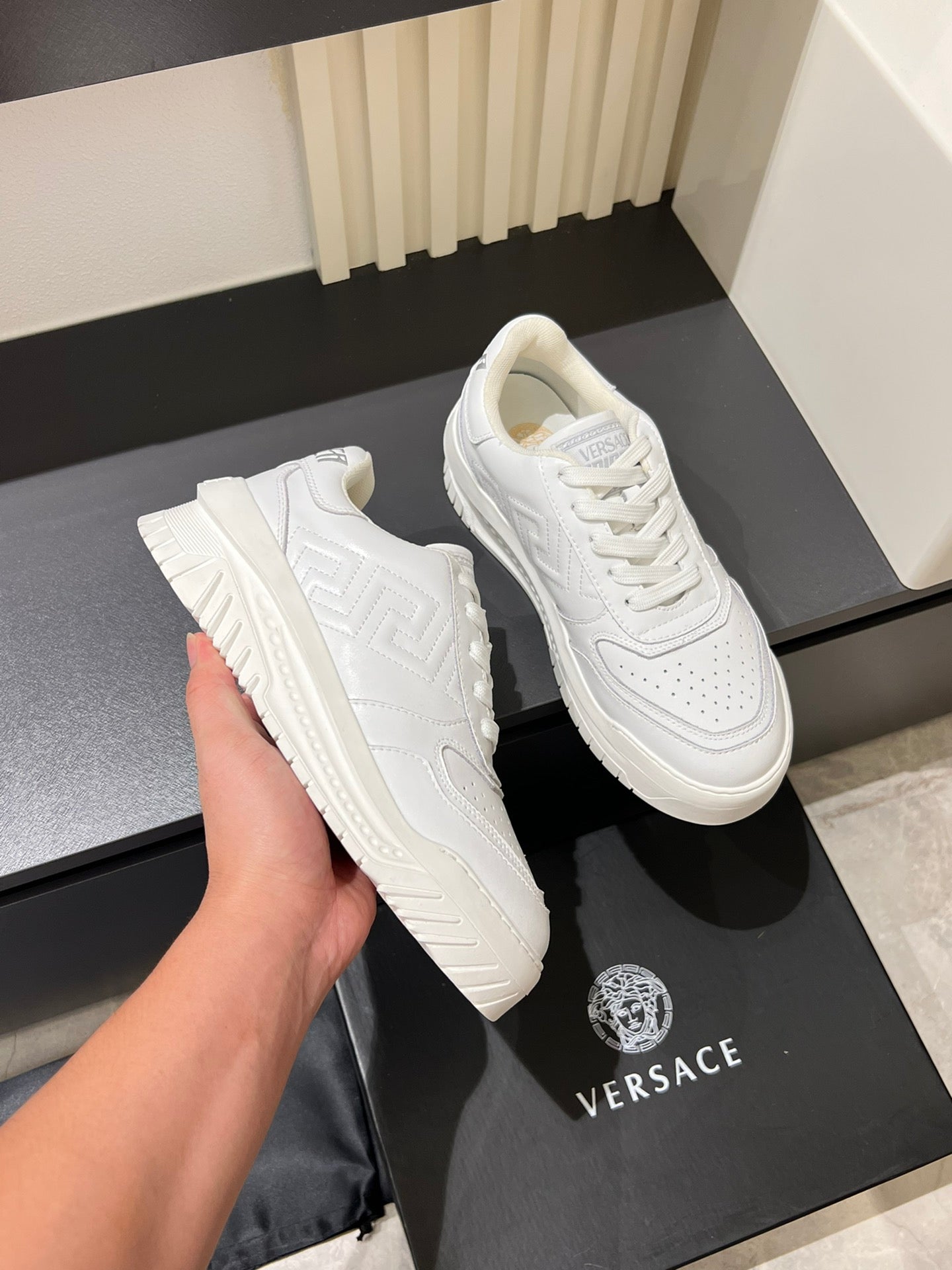 LuxluxHouse Best Quality Shoes Versace