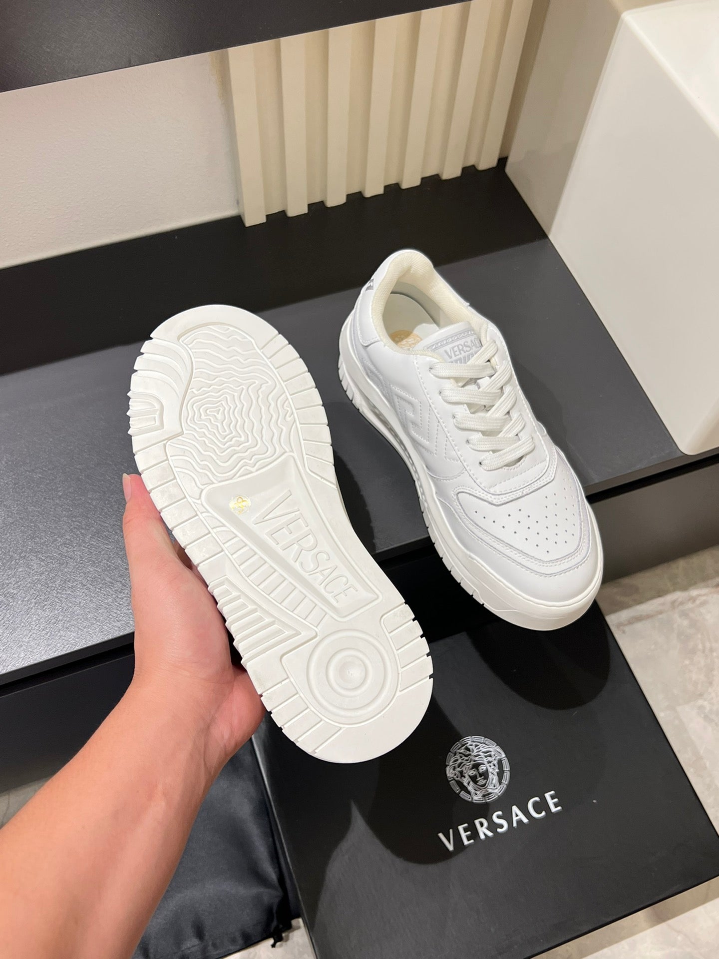 LuxluxHouse Best Quality Shoes Versace