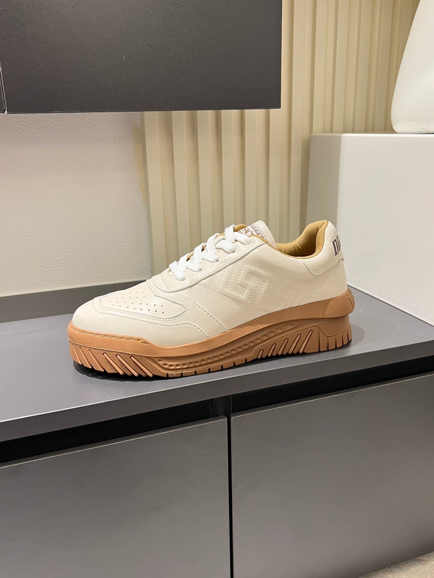 LuxluxHouse Best Quality Shoes Versace