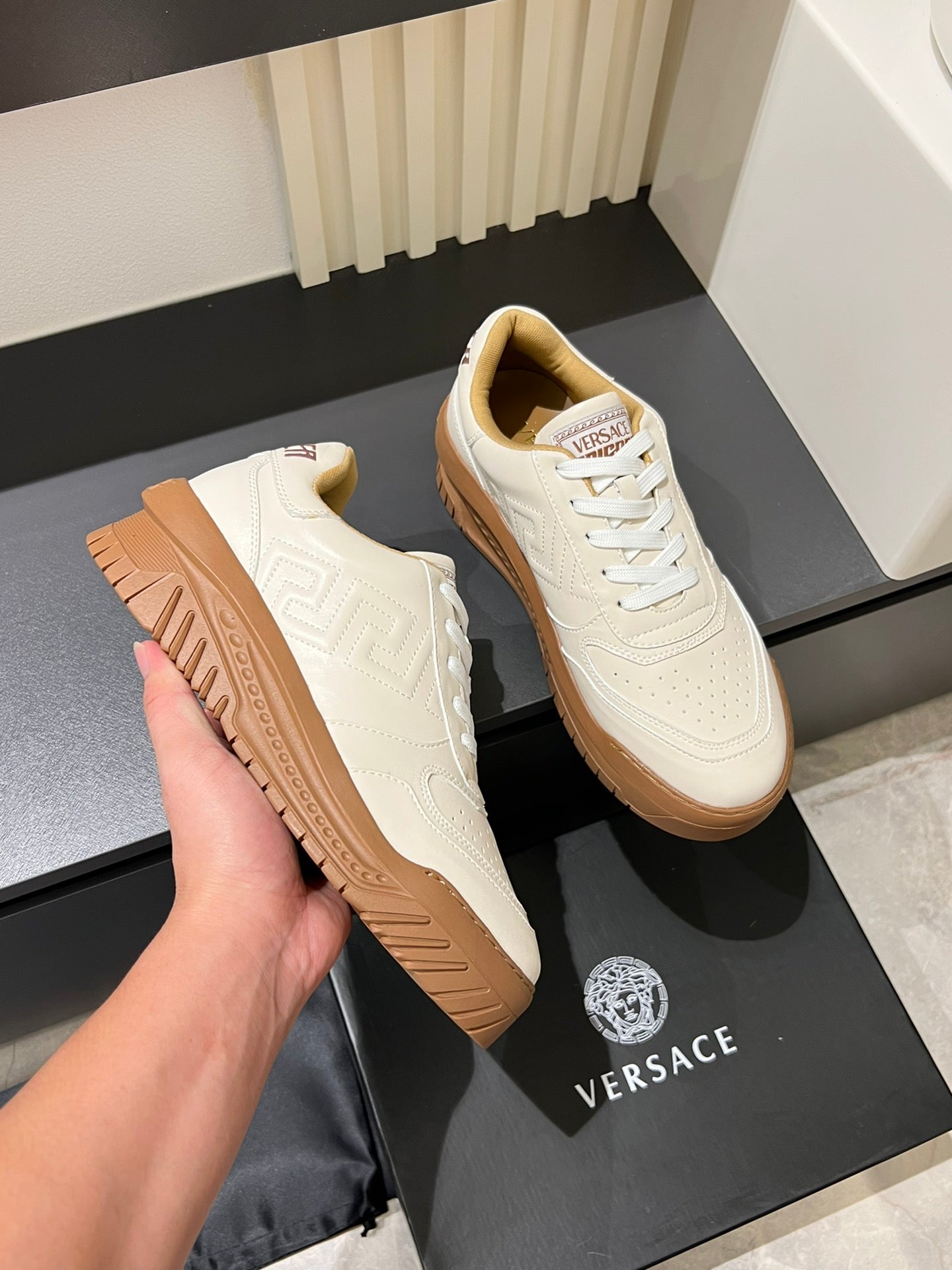 LuxluxHouse Best Quality Shoes Versace