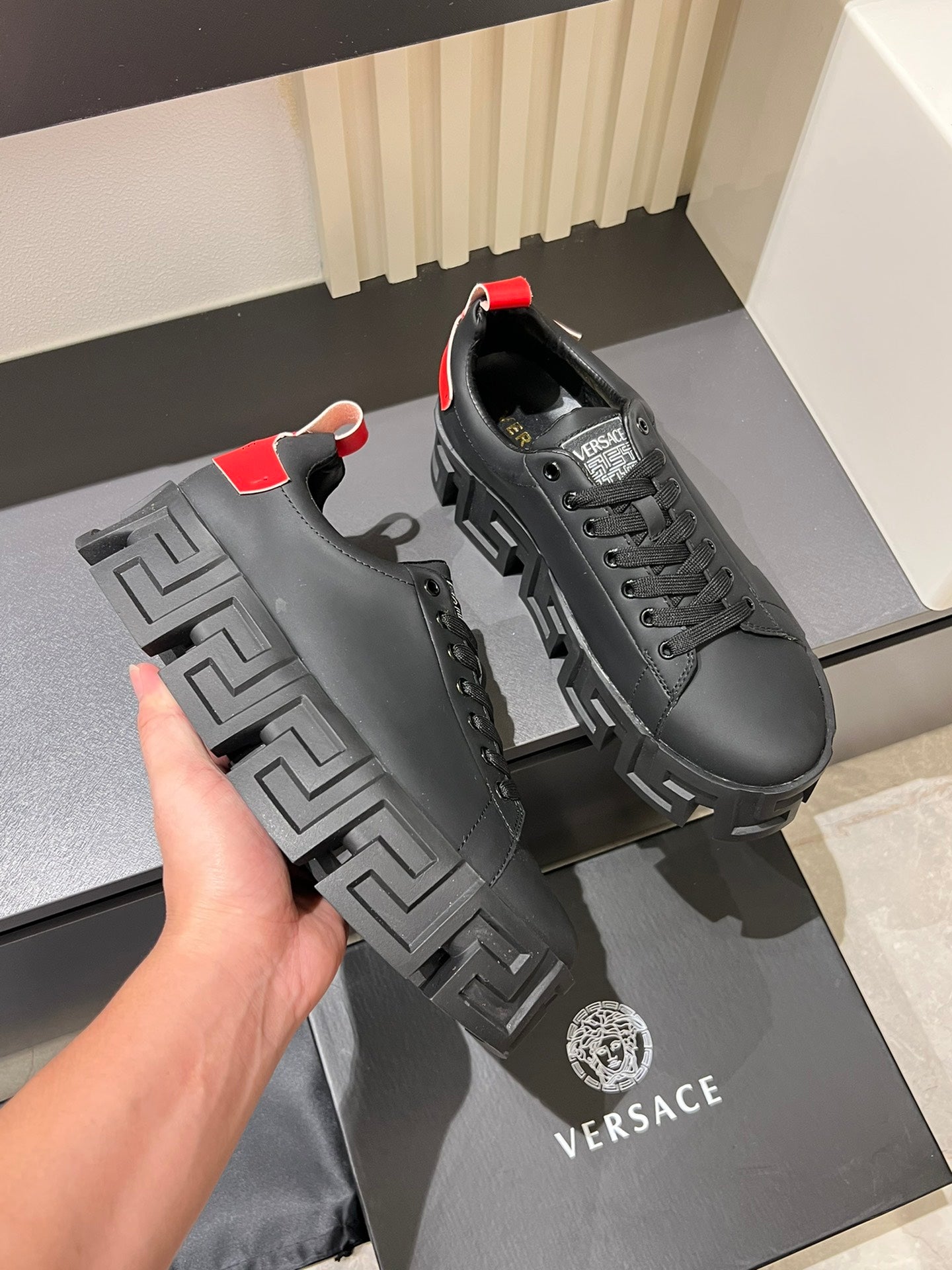 LuxluxHouse Best Quality Shoes Versace