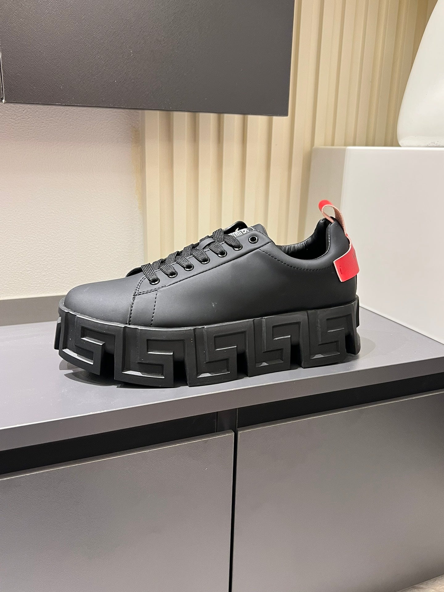 LuxluxHouse Best Quality Shoes Versace