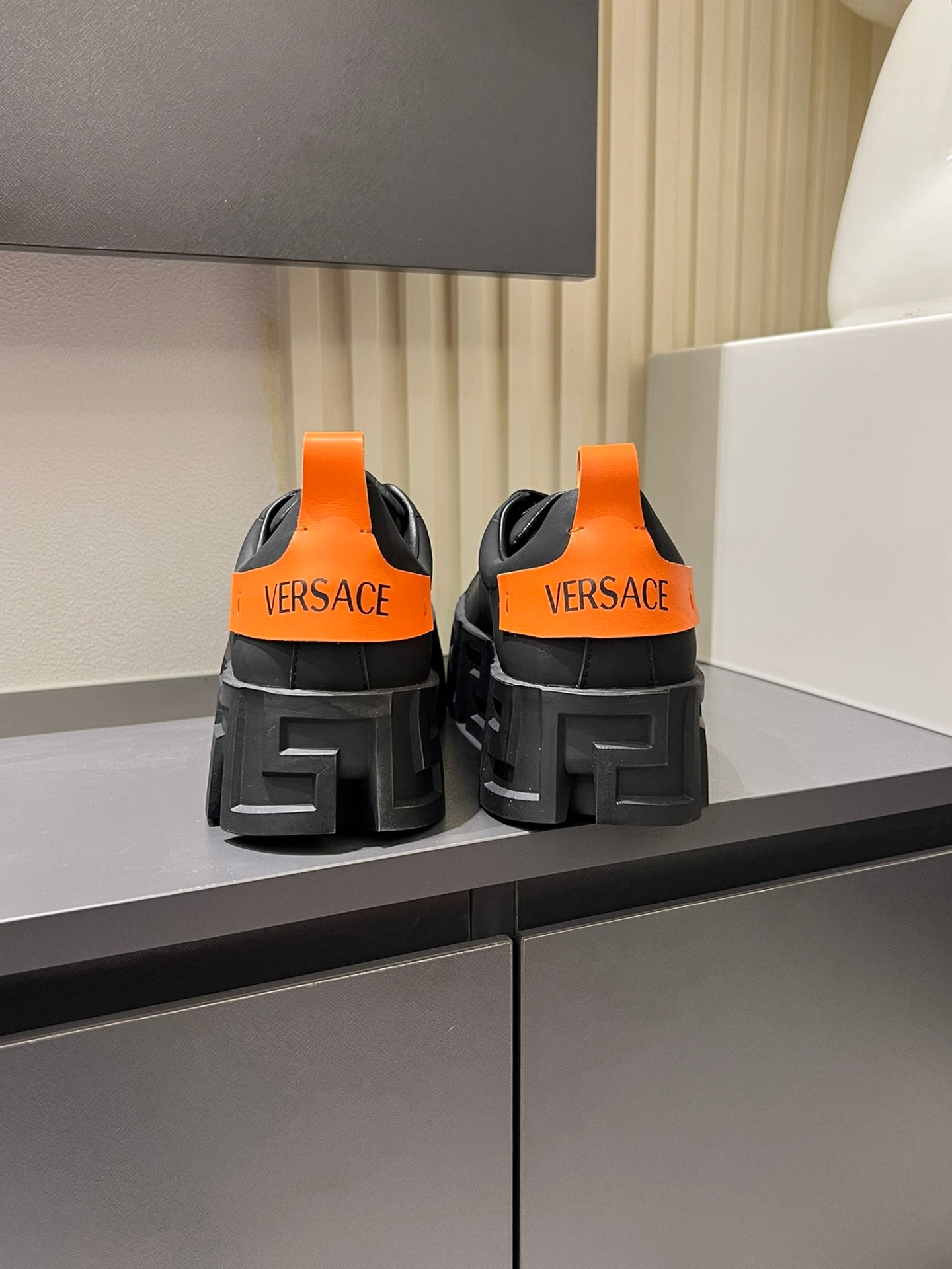 LuxluxHouse Best Quality Shoes Versace