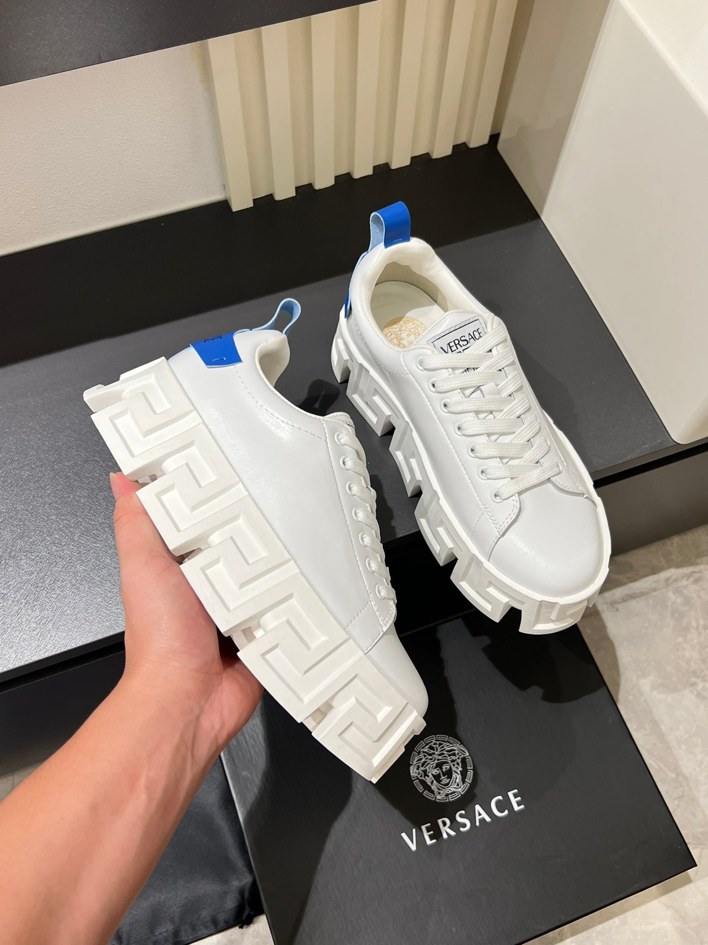 LuxluxHouse Best Quality Shoes Versace