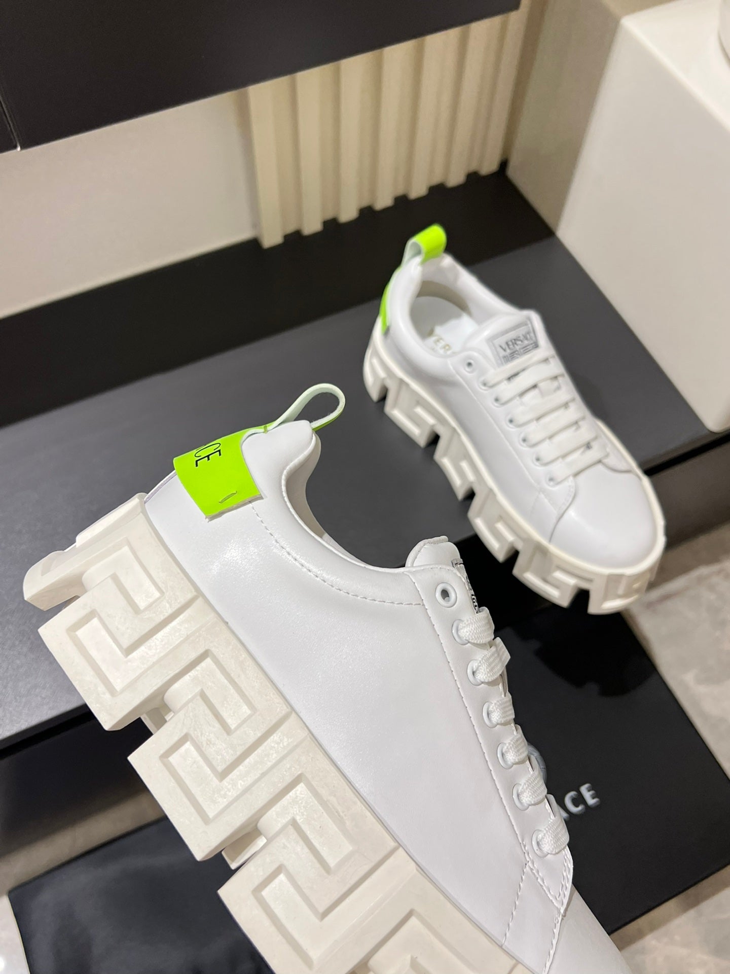 LuxluxHouse Best Quality Shoes Versace