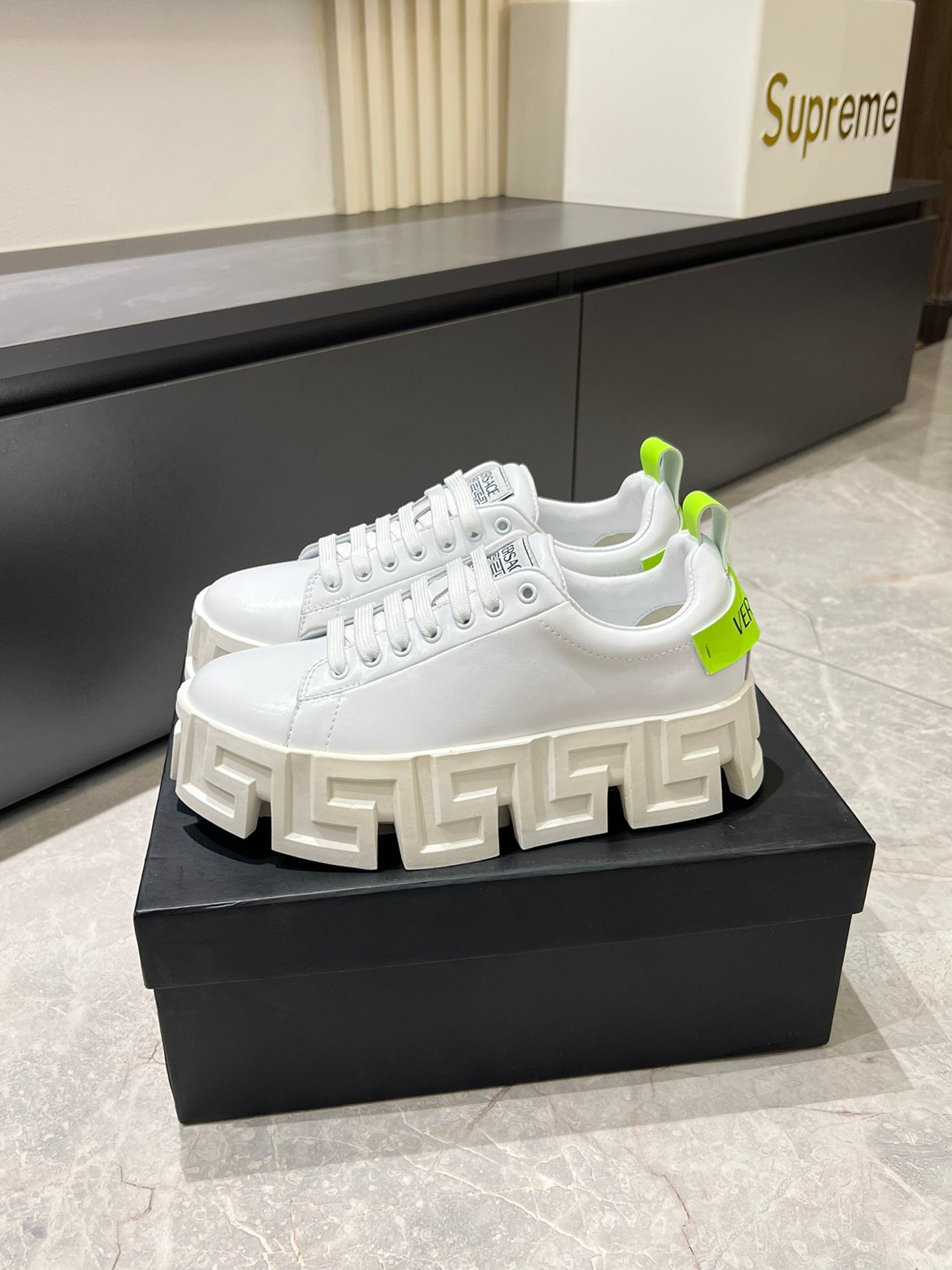 LuxluxHouse Best Quality Shoes Versace