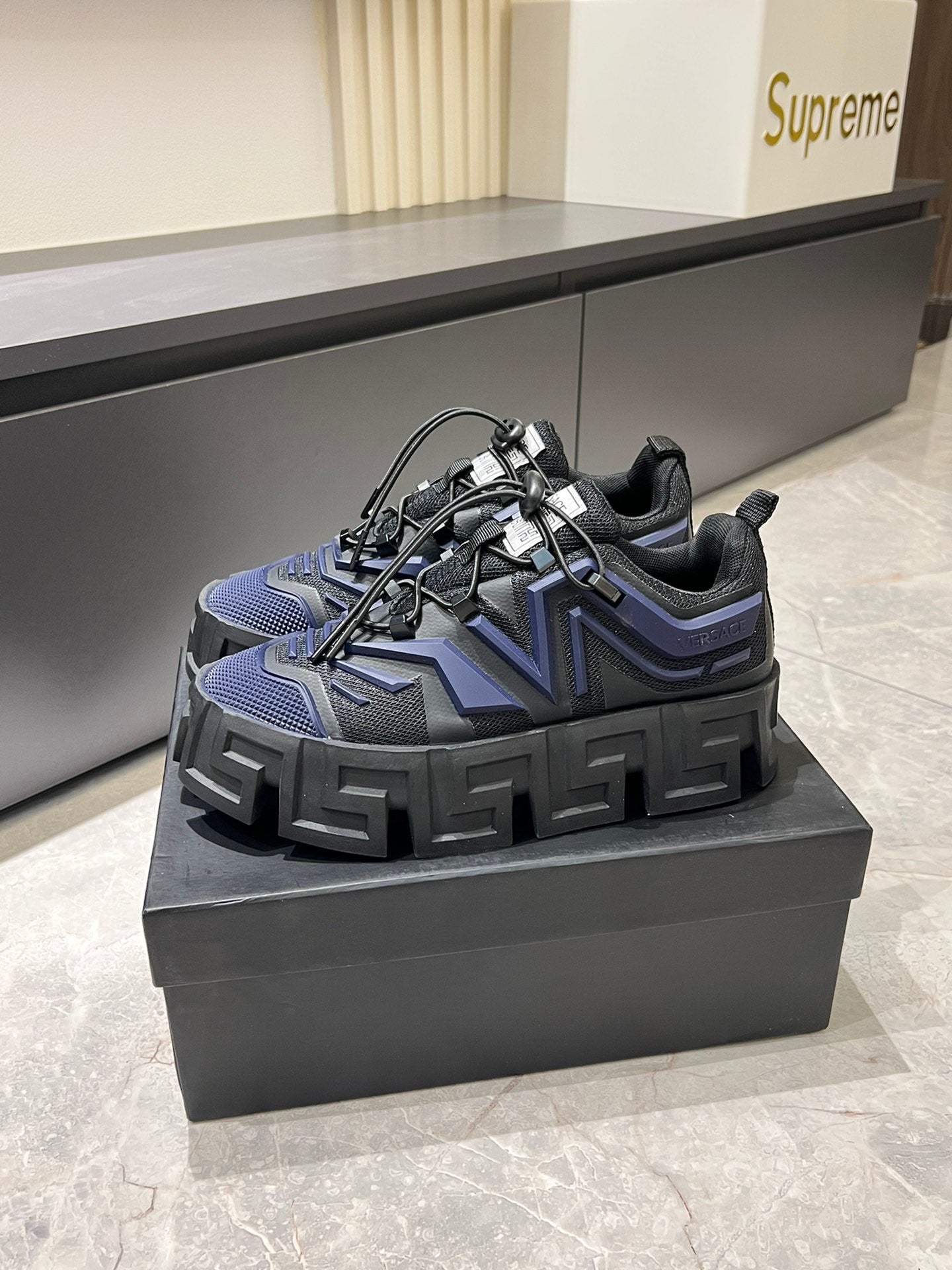 LuxluxHouse Best Quality Shoes Versace