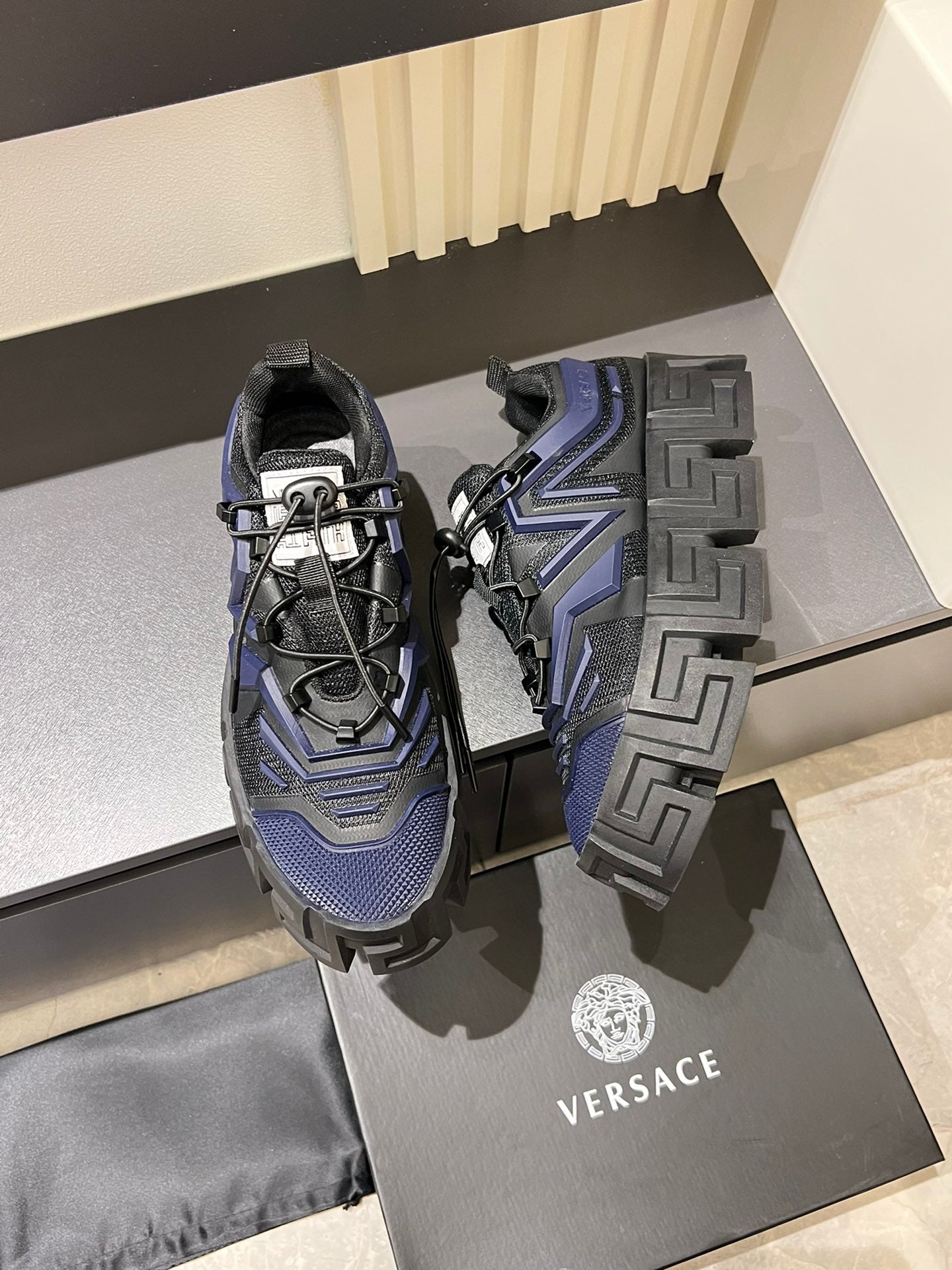 LuxluxHouse Best Quality Shoes Versace