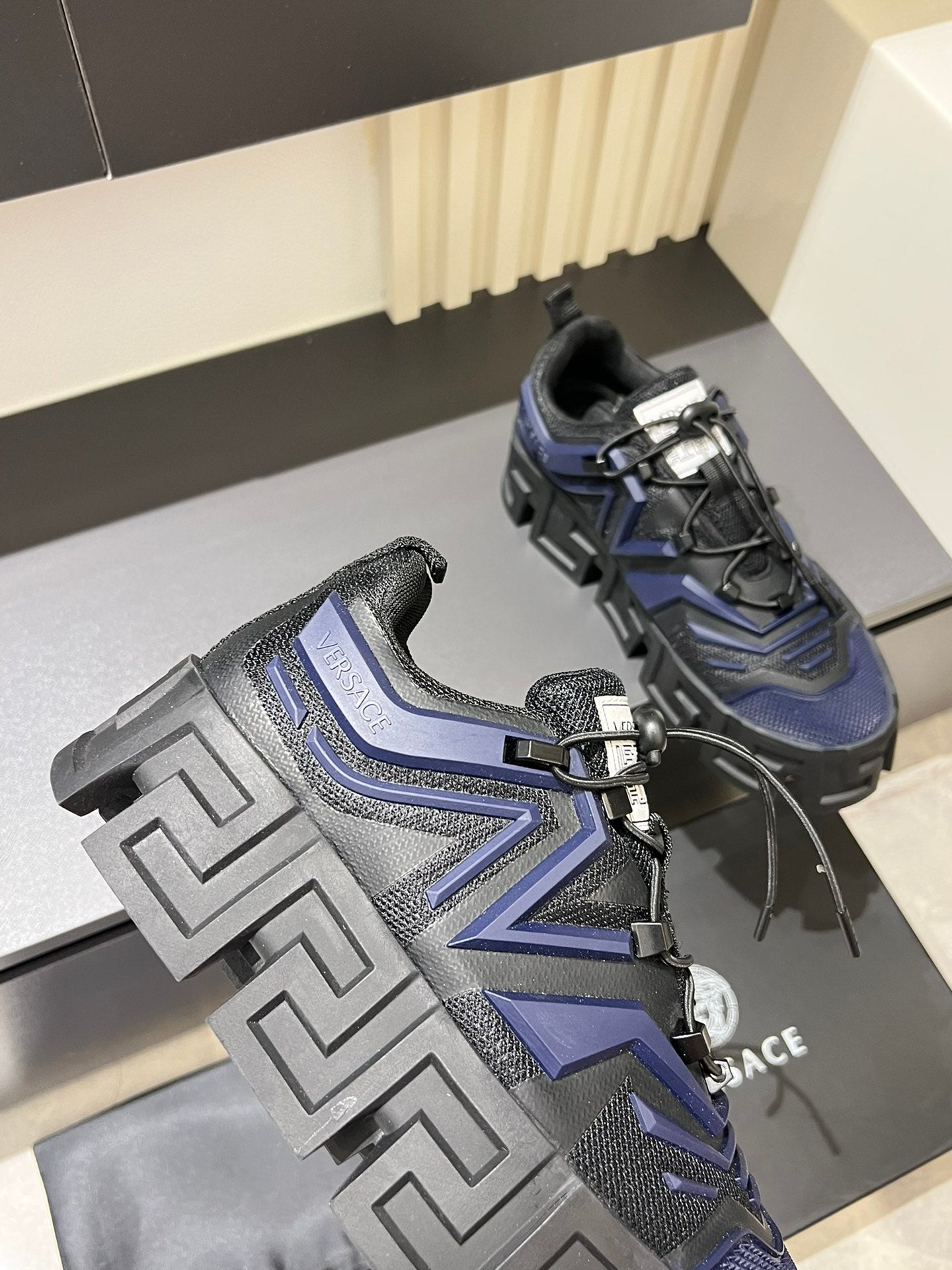 LuxluxHouse Best Quality Shoes Versace
