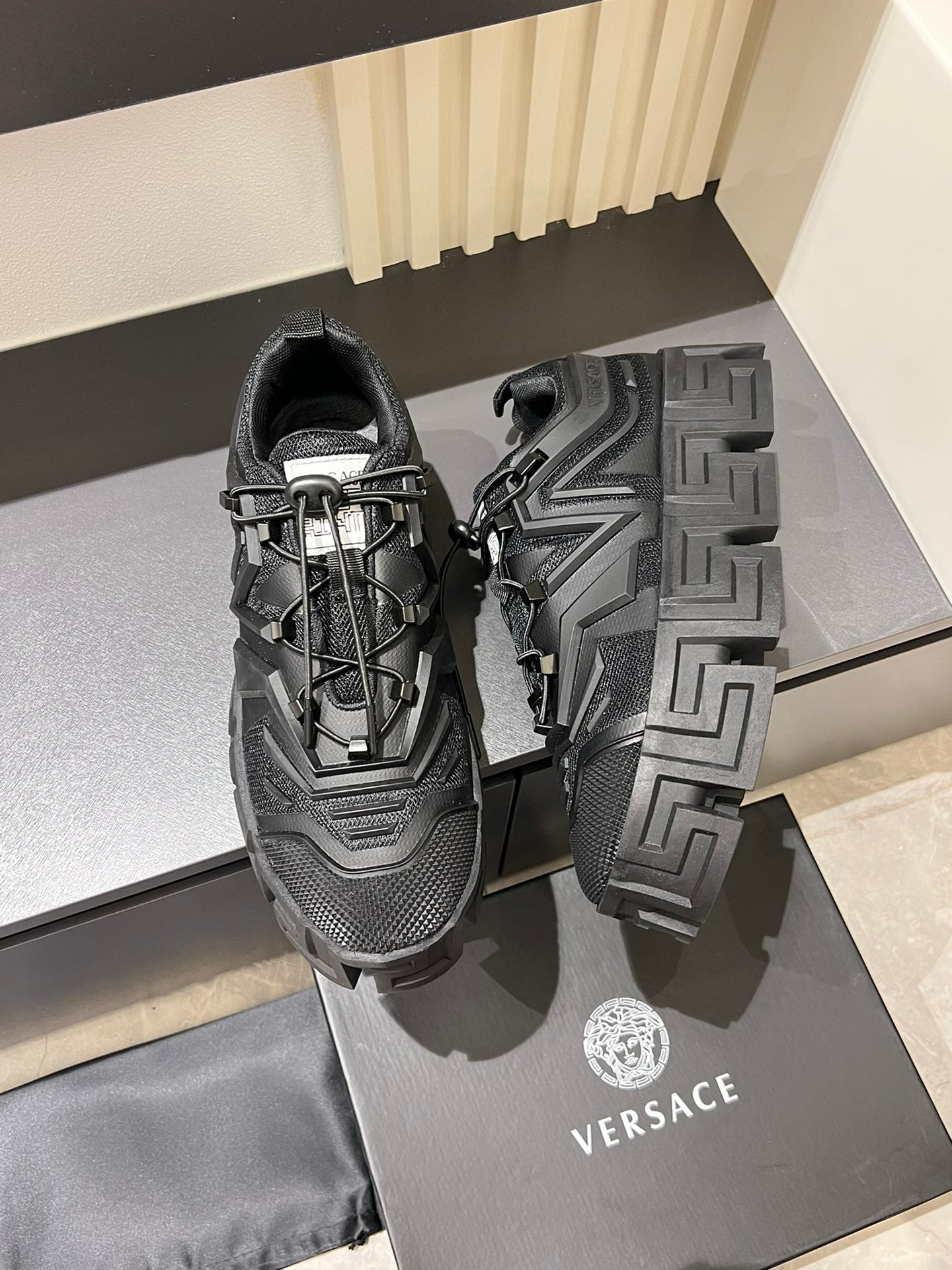 LuxluxHouse Best Quality Shoes Versace