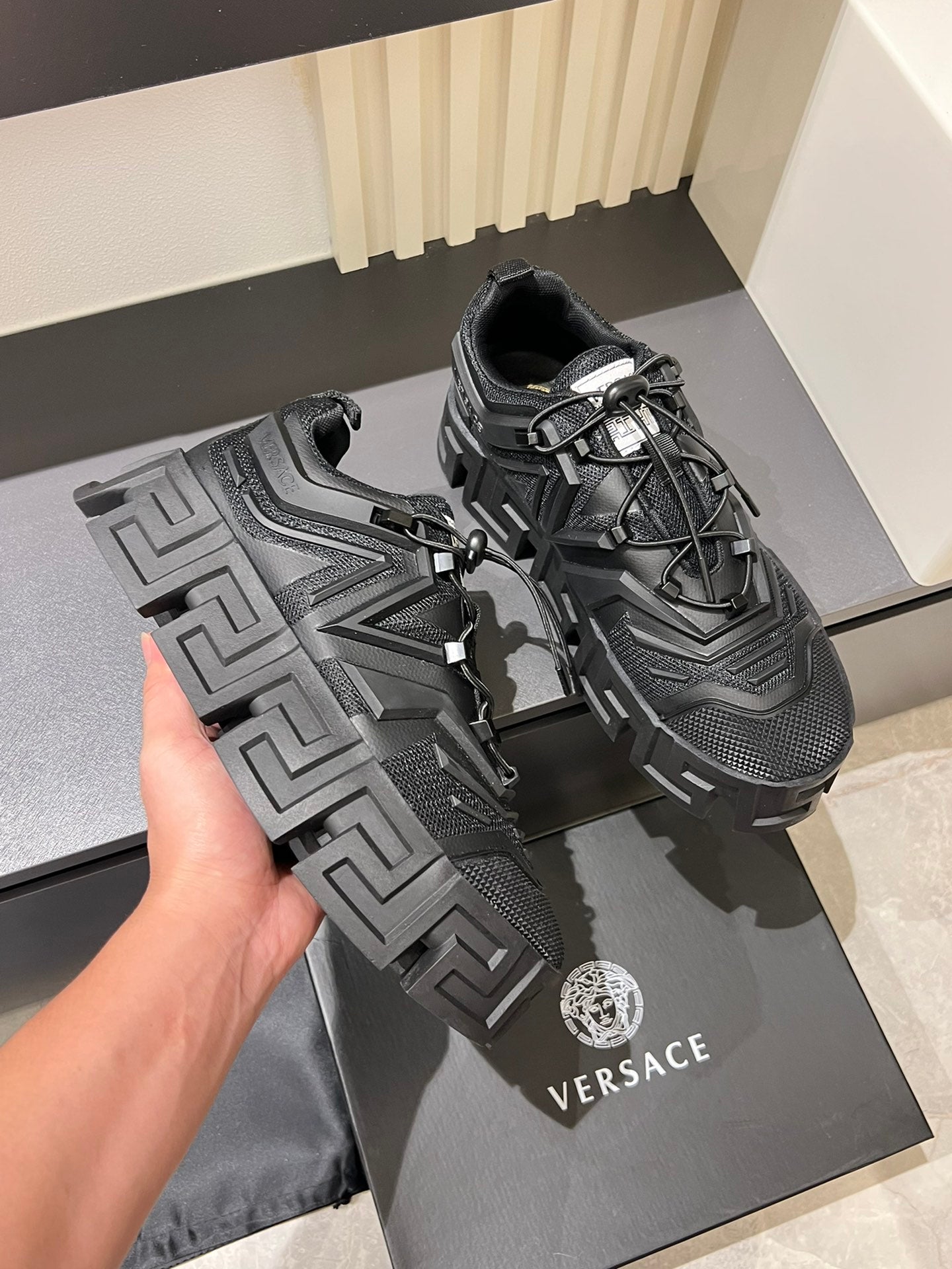 LuxluxHouse Best Quality Shoes Versace