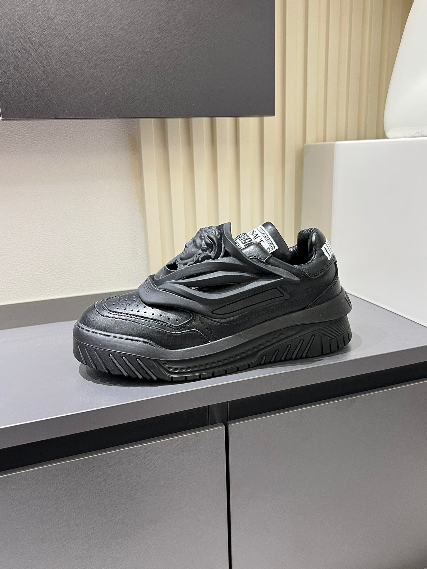 LuxluxHouse Best Quality Shoes Versace