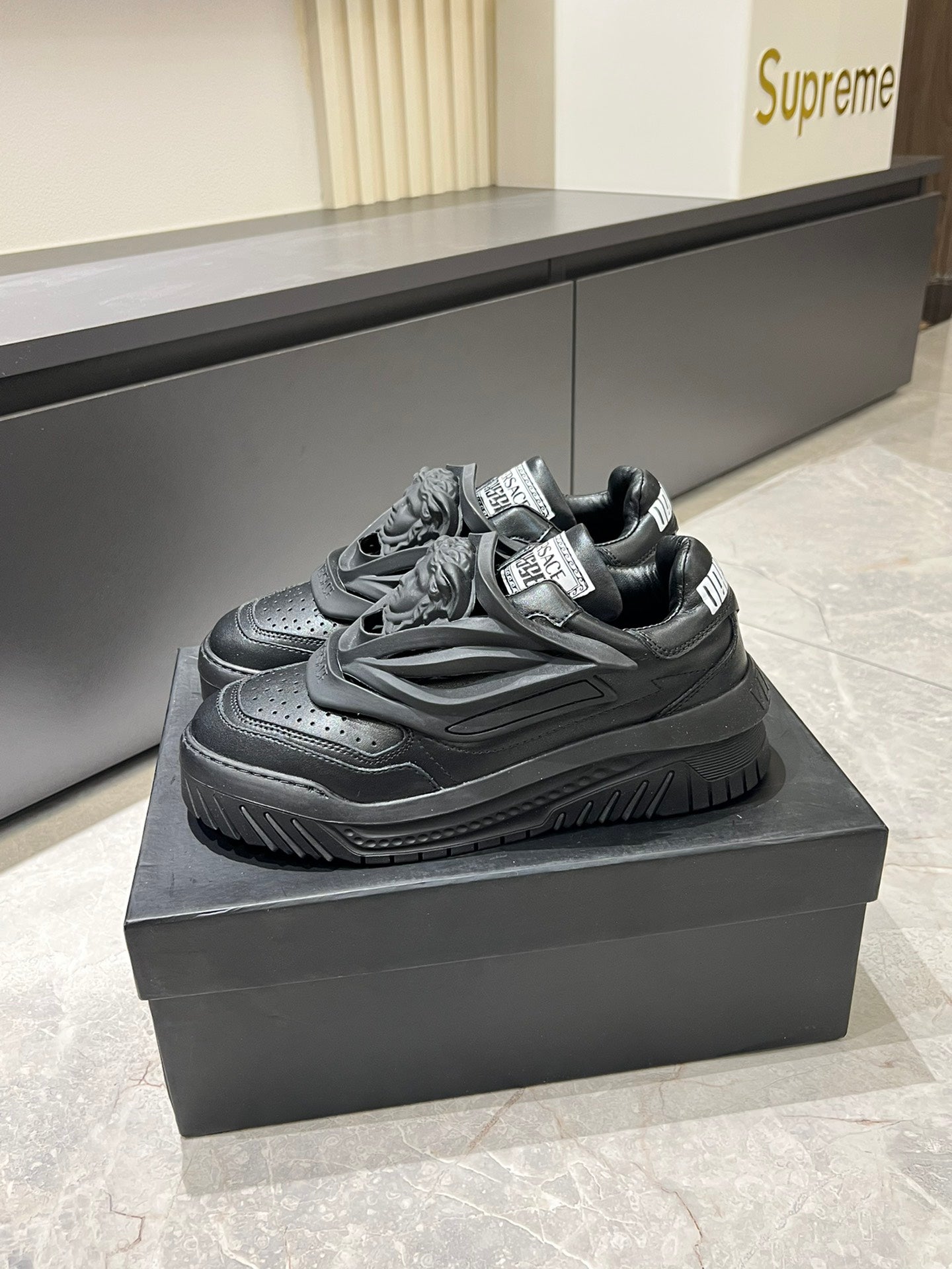 LuxluxHouse Best Quality Shoes Versace