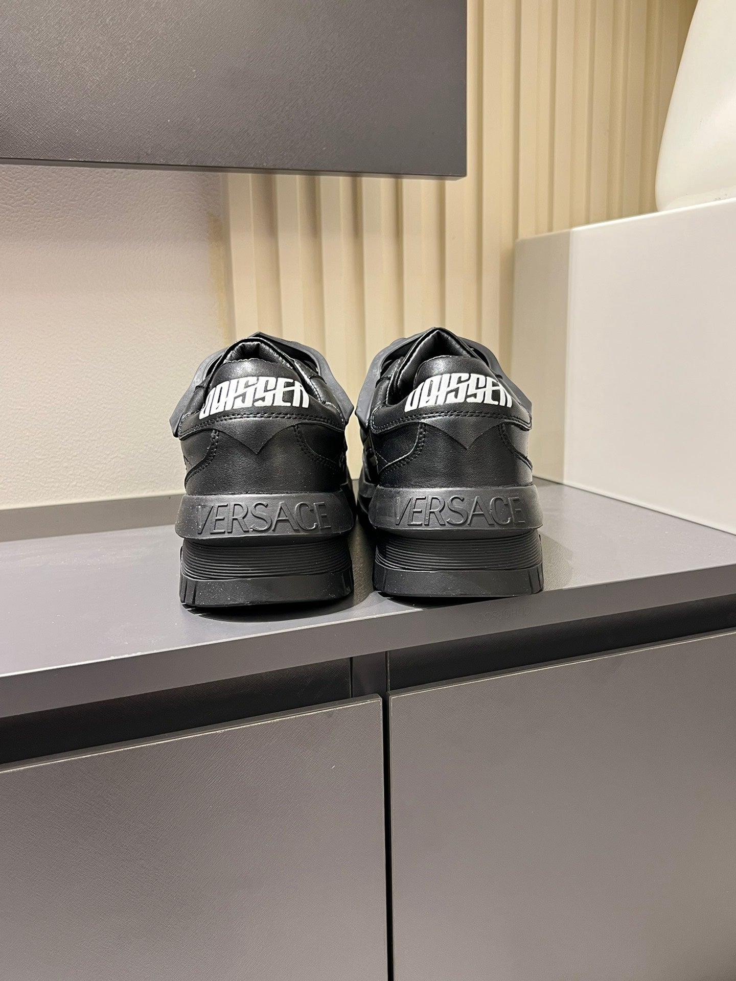 LuxluxHouse Best Quality Shoes Versace
