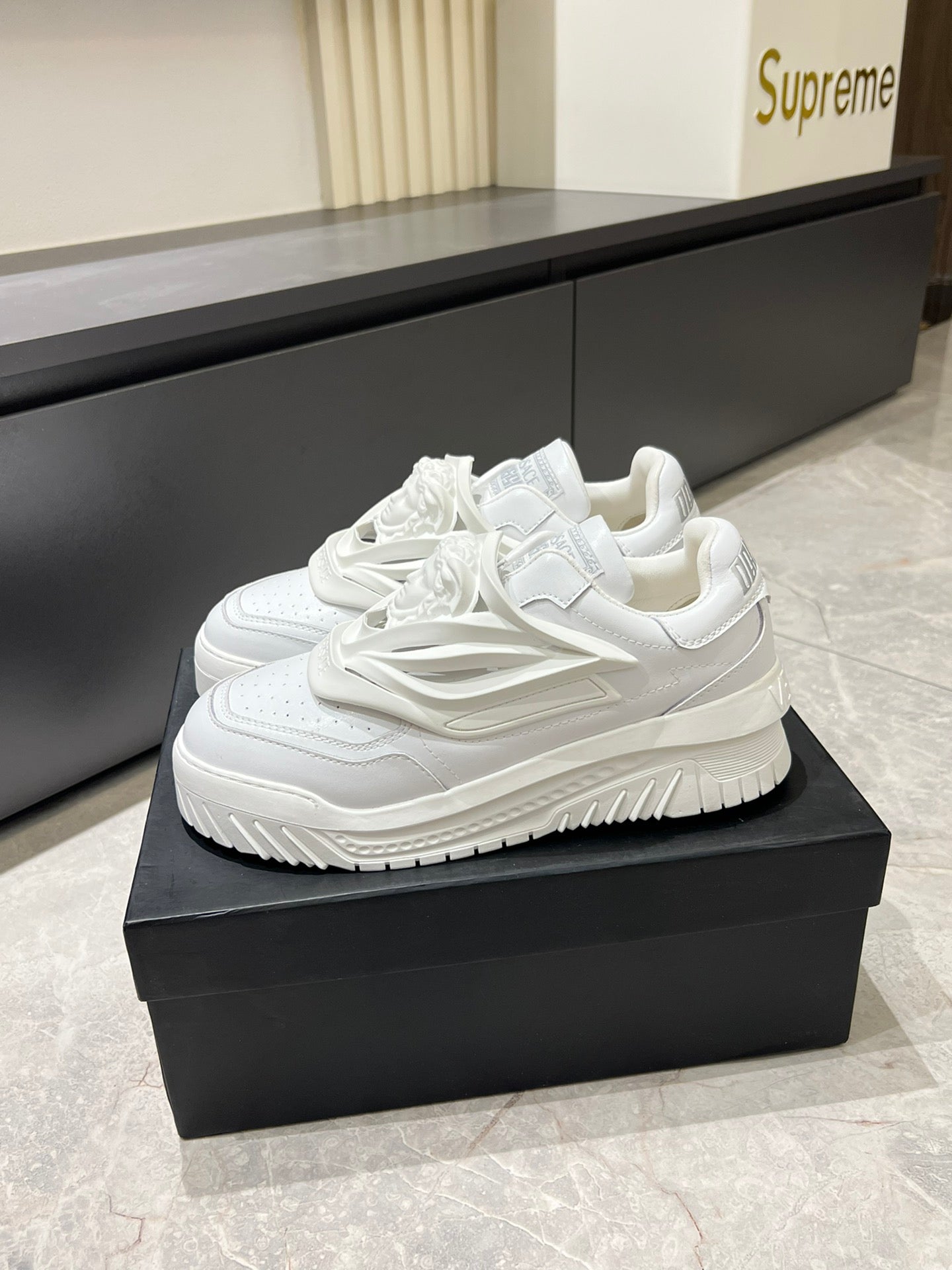 LuxluxHouse Best Quality Shoes Versace