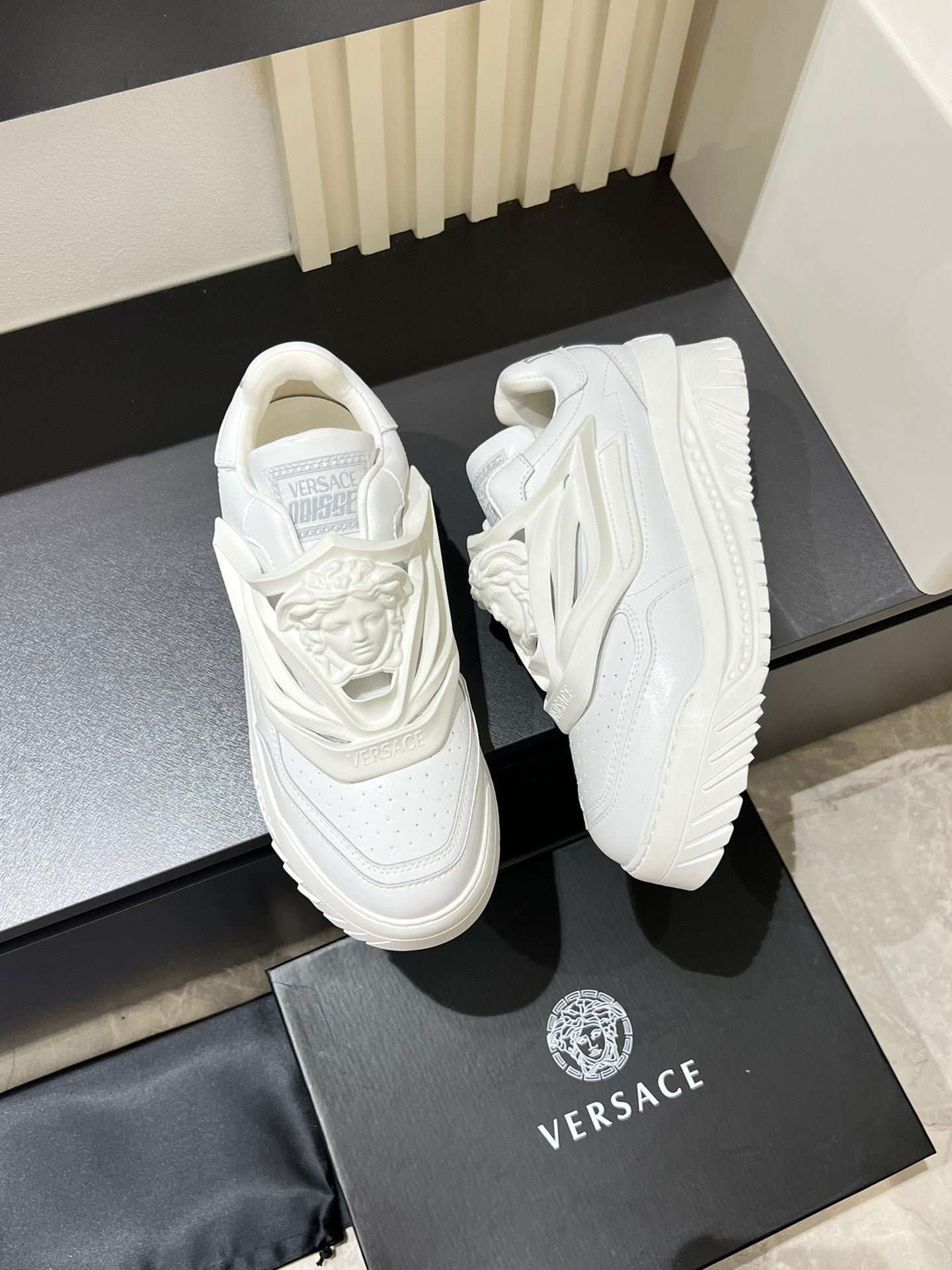 LuxluxHouse Best Quality Shoes Versace