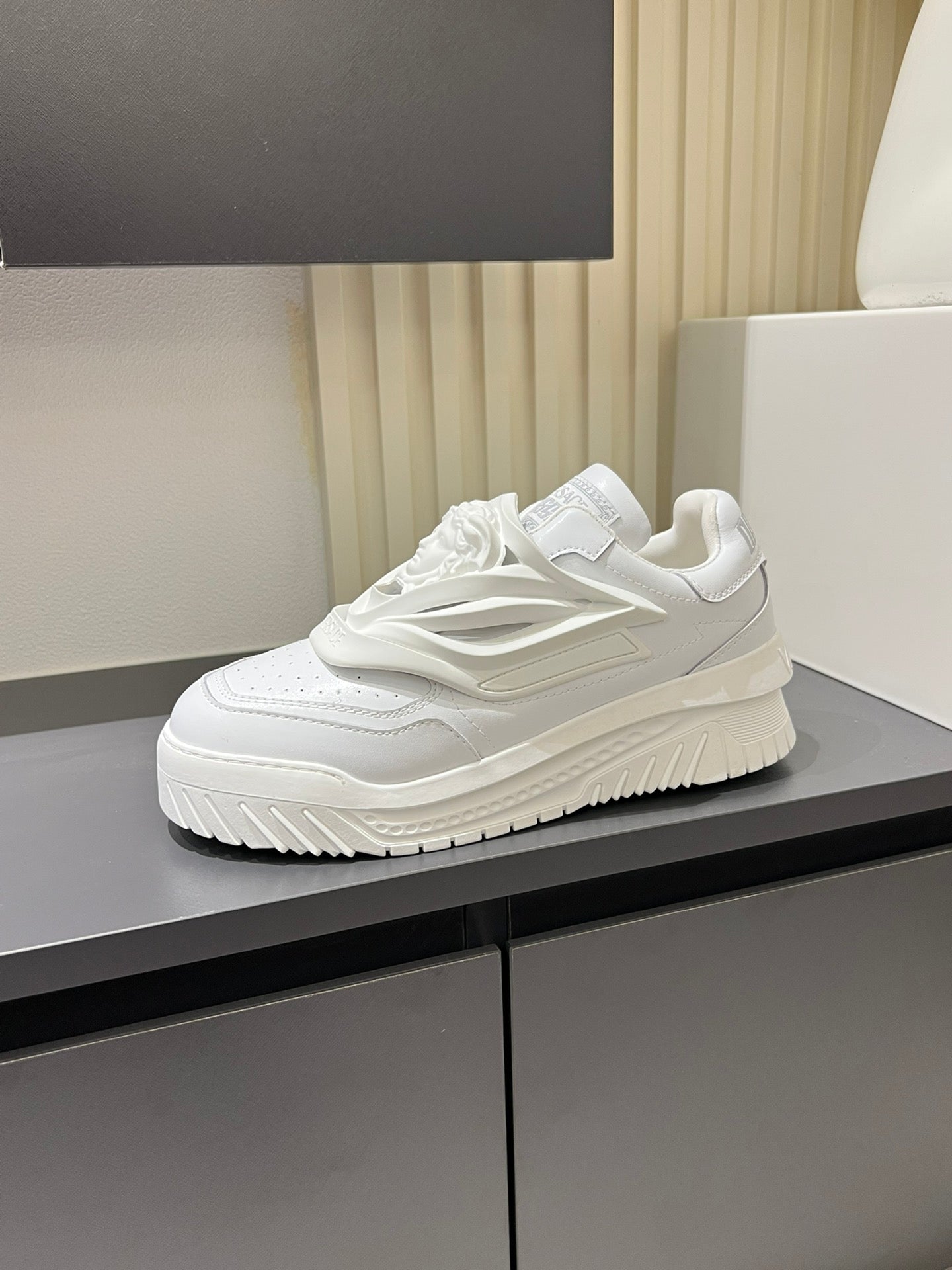 LuxluxHouse Best Quality Shoes Versace