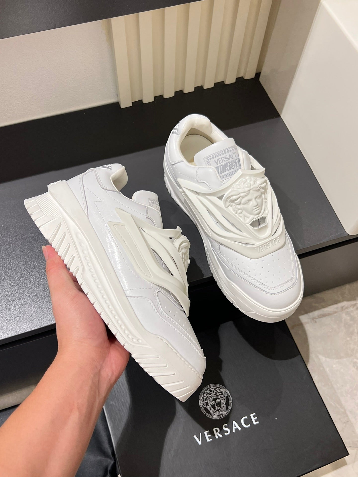 LuxluxHouse Best Quality Shoes Versace