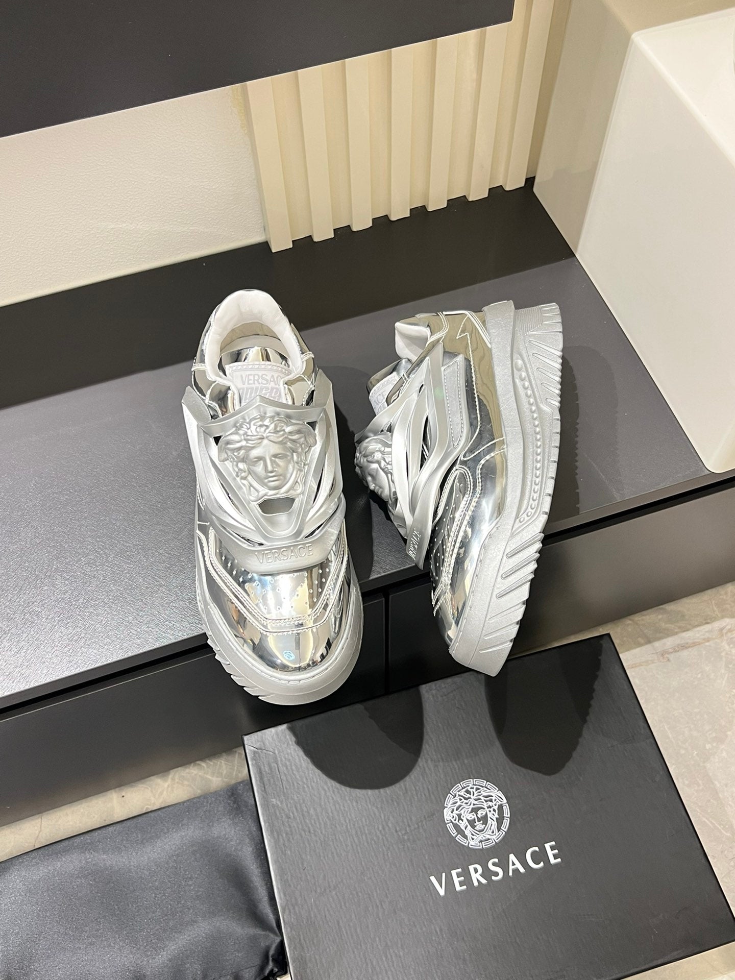LuxluxHouse Best Quality Shoes Versace