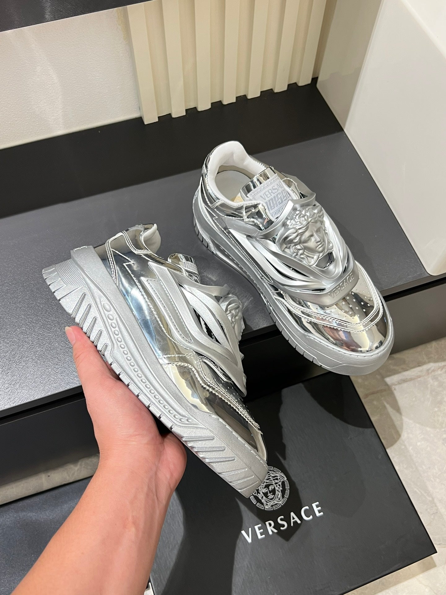 LuxluxHouse Best Quality Shoes Versace