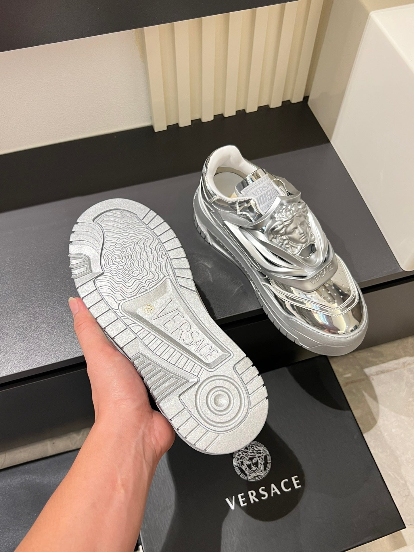 LuxluxHouse Best Quality Shoes Versace