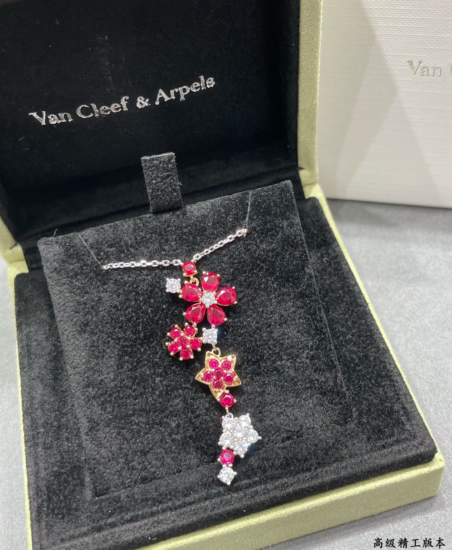 LuxluxHouse Best Quality Accessories Van Cleef & Arpels