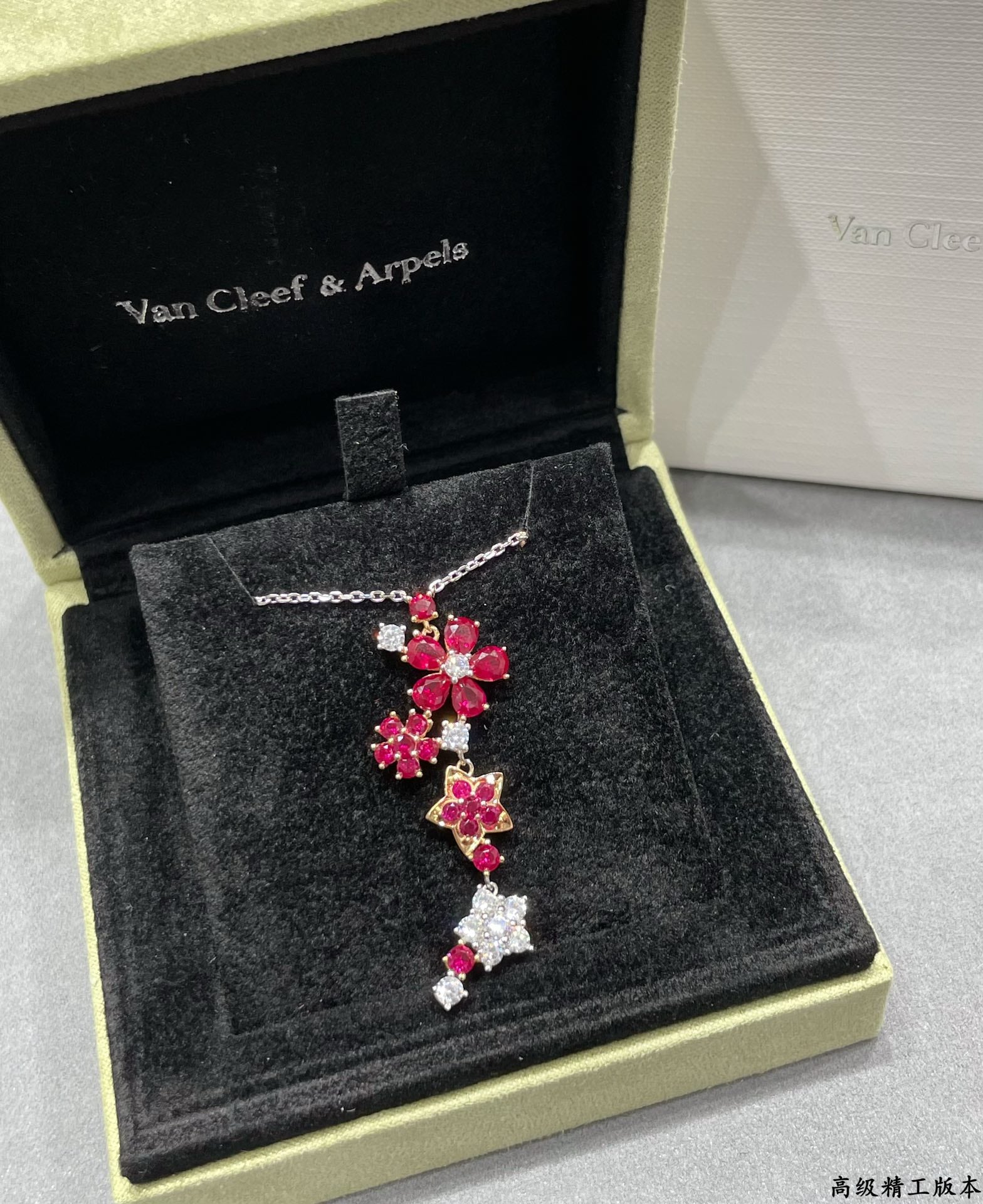 LuxluxHouse Best Quality Accessories Van Cleef & Arpels