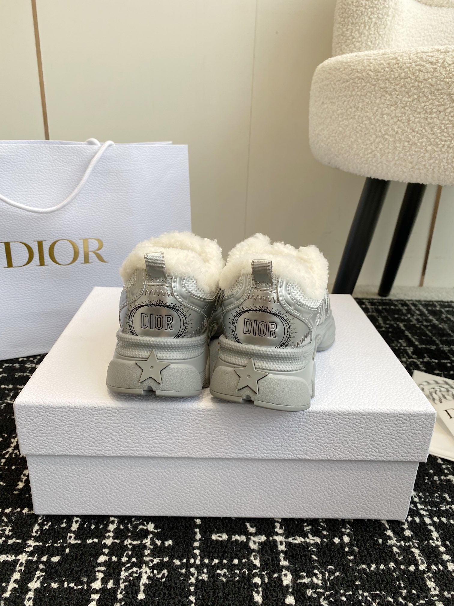 LuxluxHouse Best Quality Shoes Dior