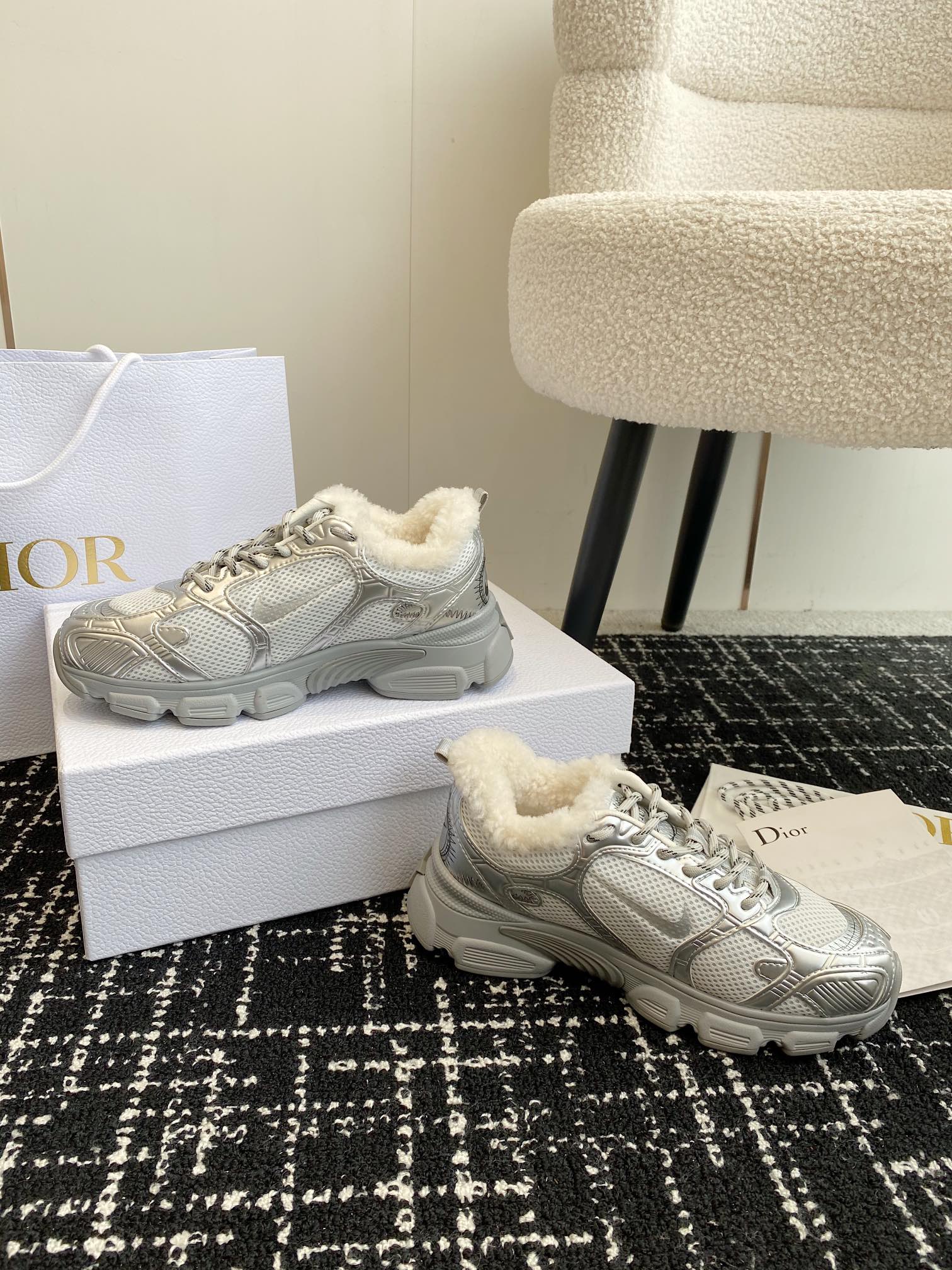 LuxluxHouse Best Quality Shoes Dior