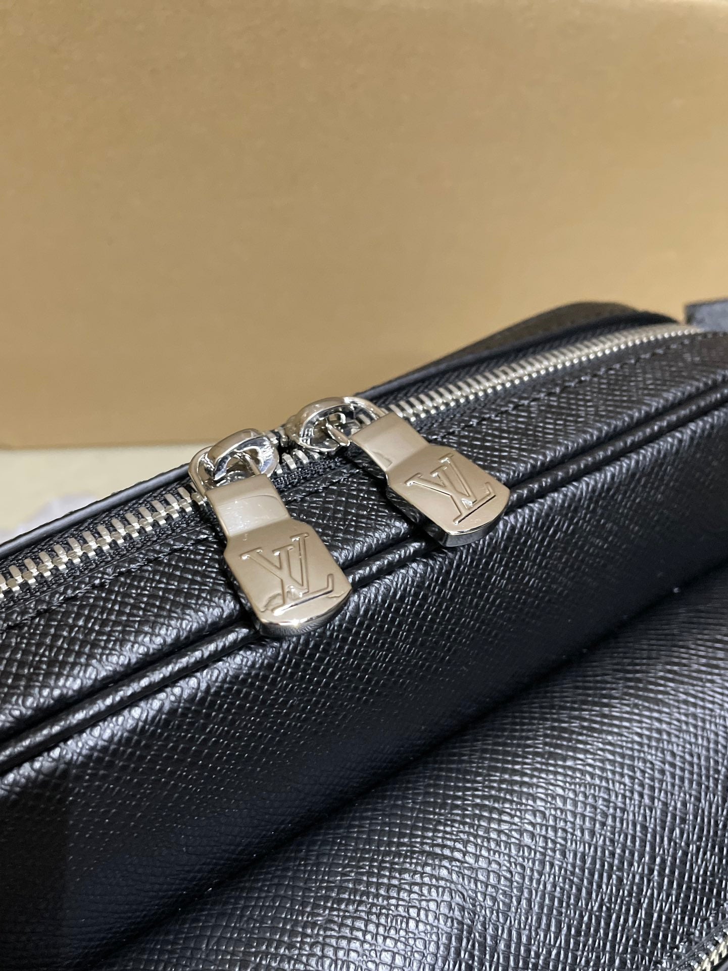 LuxluxHouse Best Quality Bags Louis Vuitton Women Men