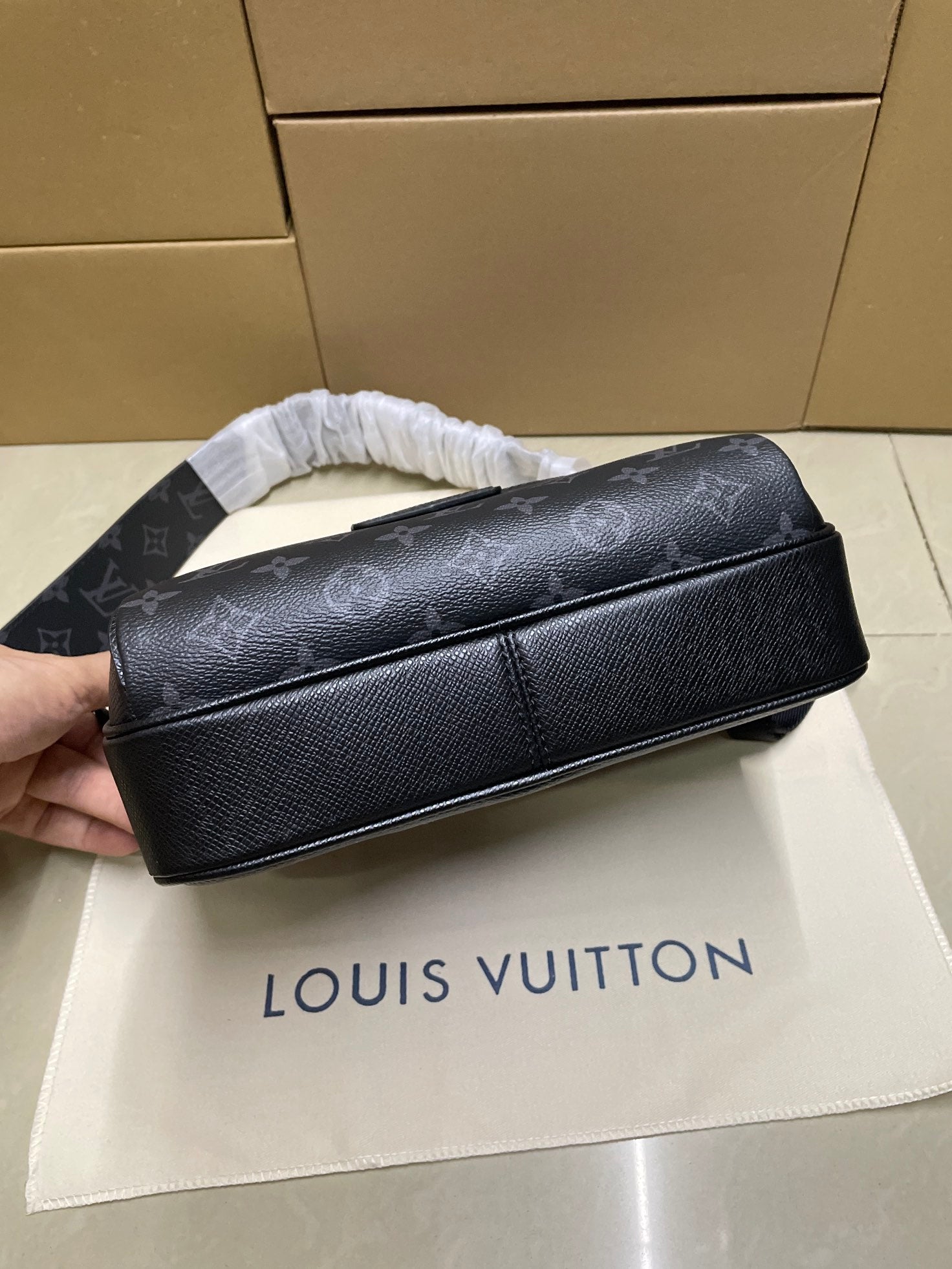 LuxluxHouse Best Quality Bags Louis Vuitton Women Men