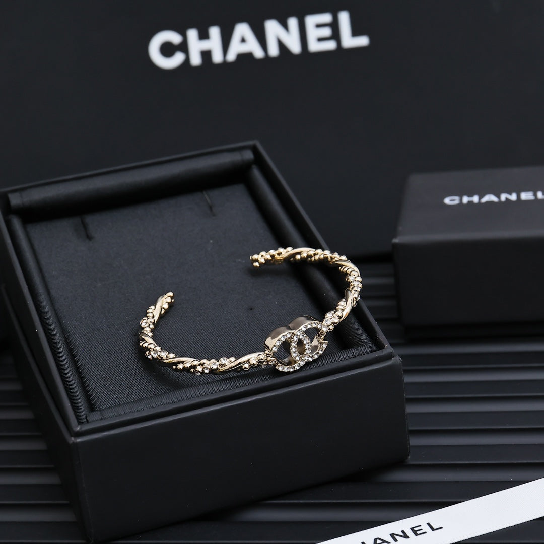LuxluxHouse Best Quality Accessories Bracelet Bracelet Earrings Chanel Earrings