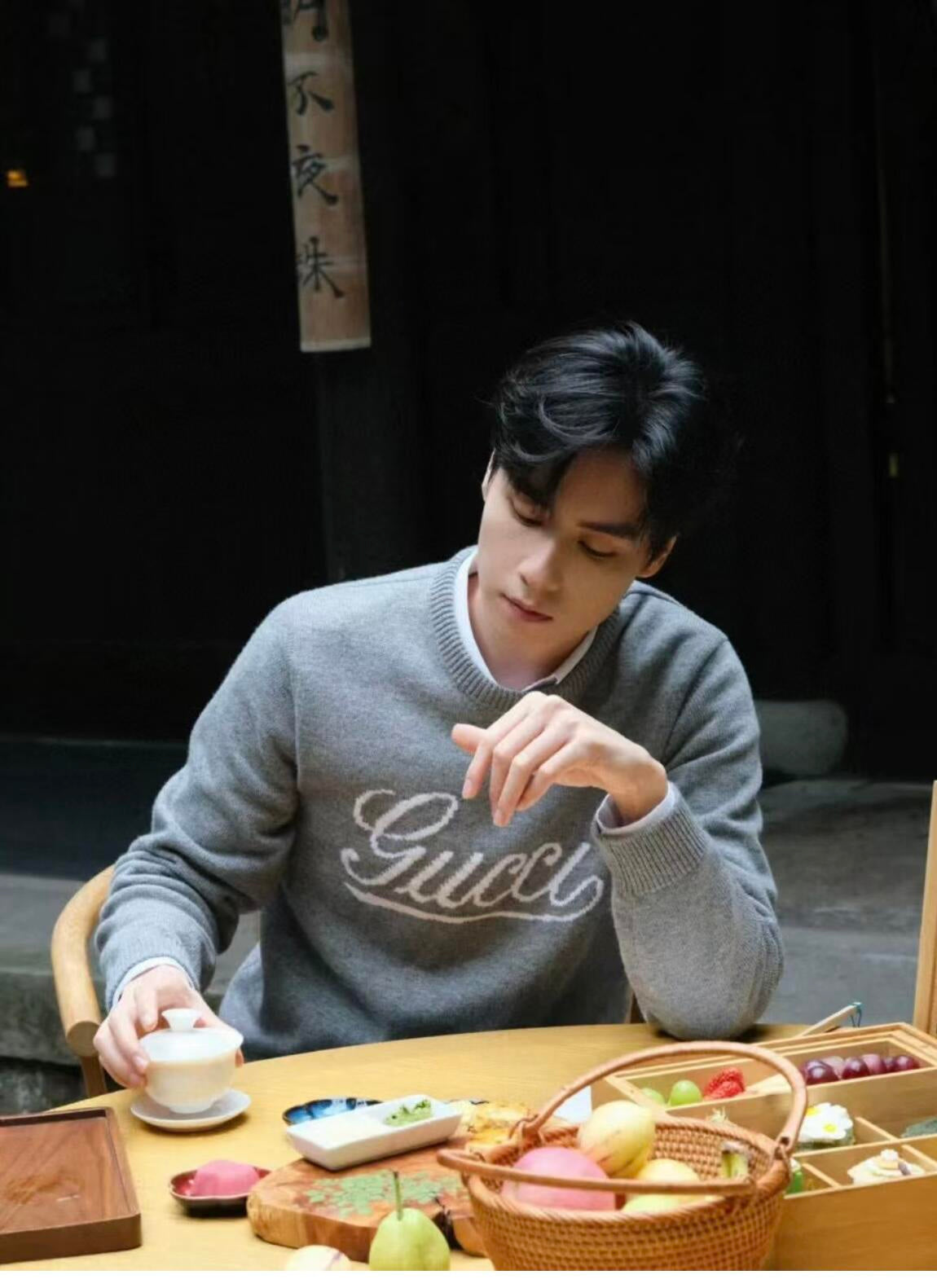 LuxluxHouse Best Quality Clothes Gucci Hoodie & Sweater
