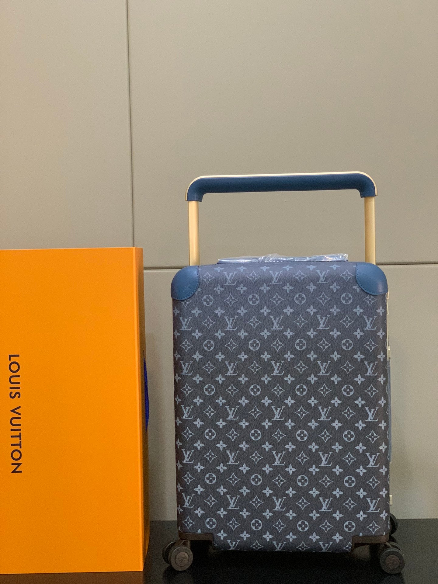 LuxluxHouse Best Quality Bags Luggage