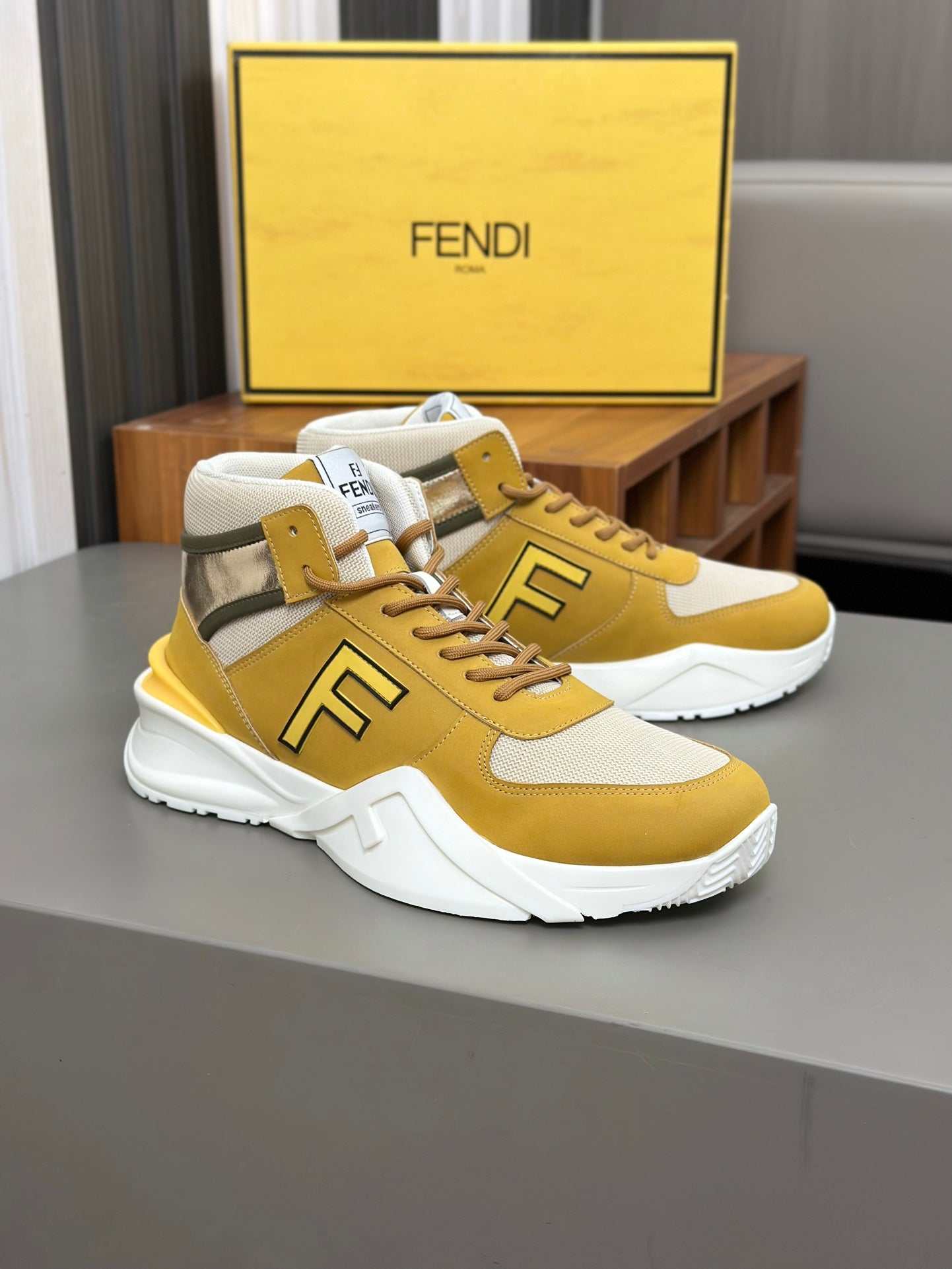 LuxluxHouse Best Quality Shoes Fendi
