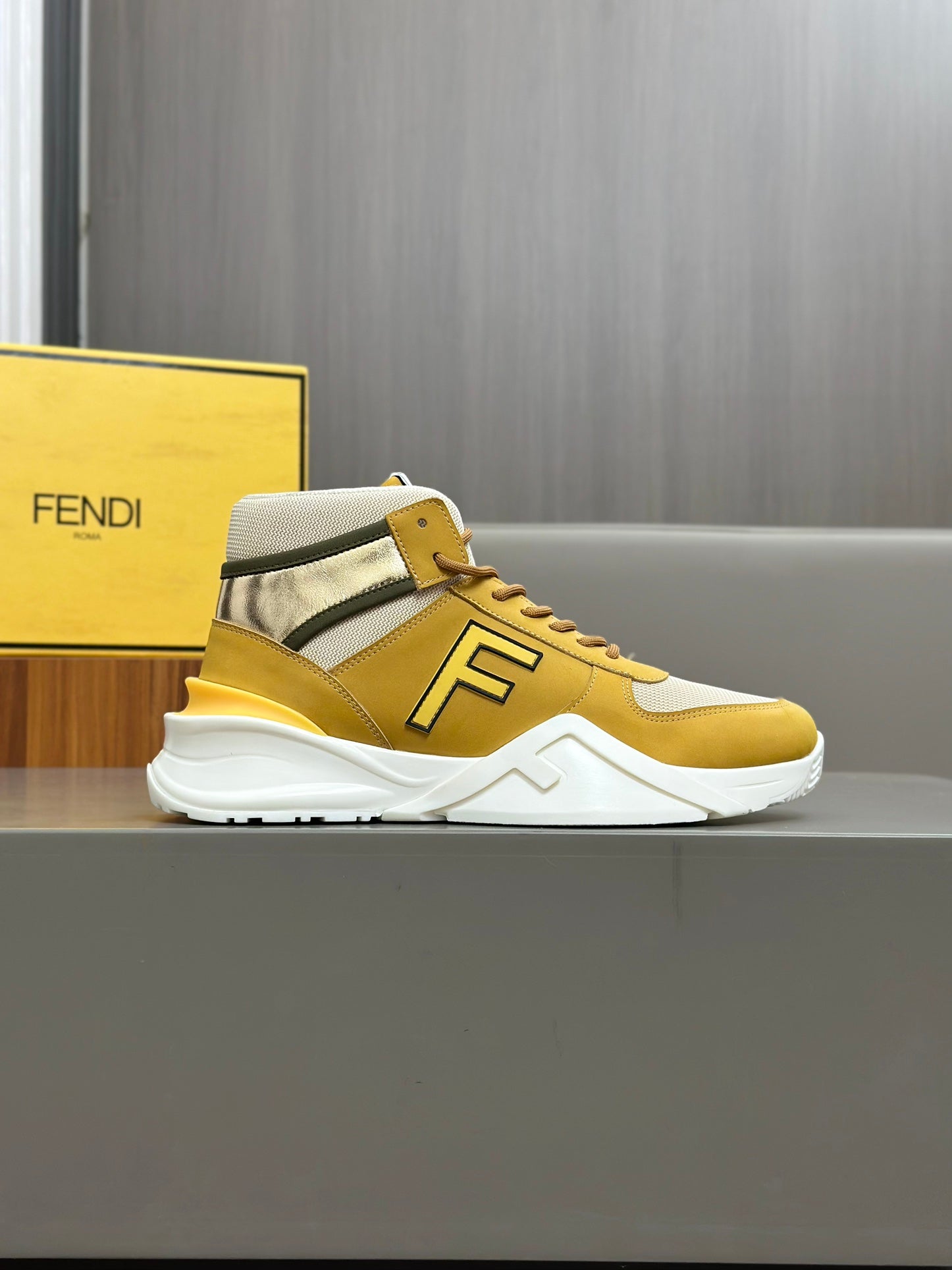 LuxluxHouse Best Quality Shoes Fendi
