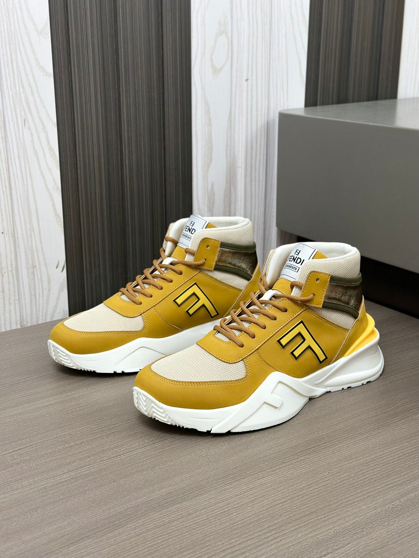 LuxluxHouse Best Quality Shoes Fendi