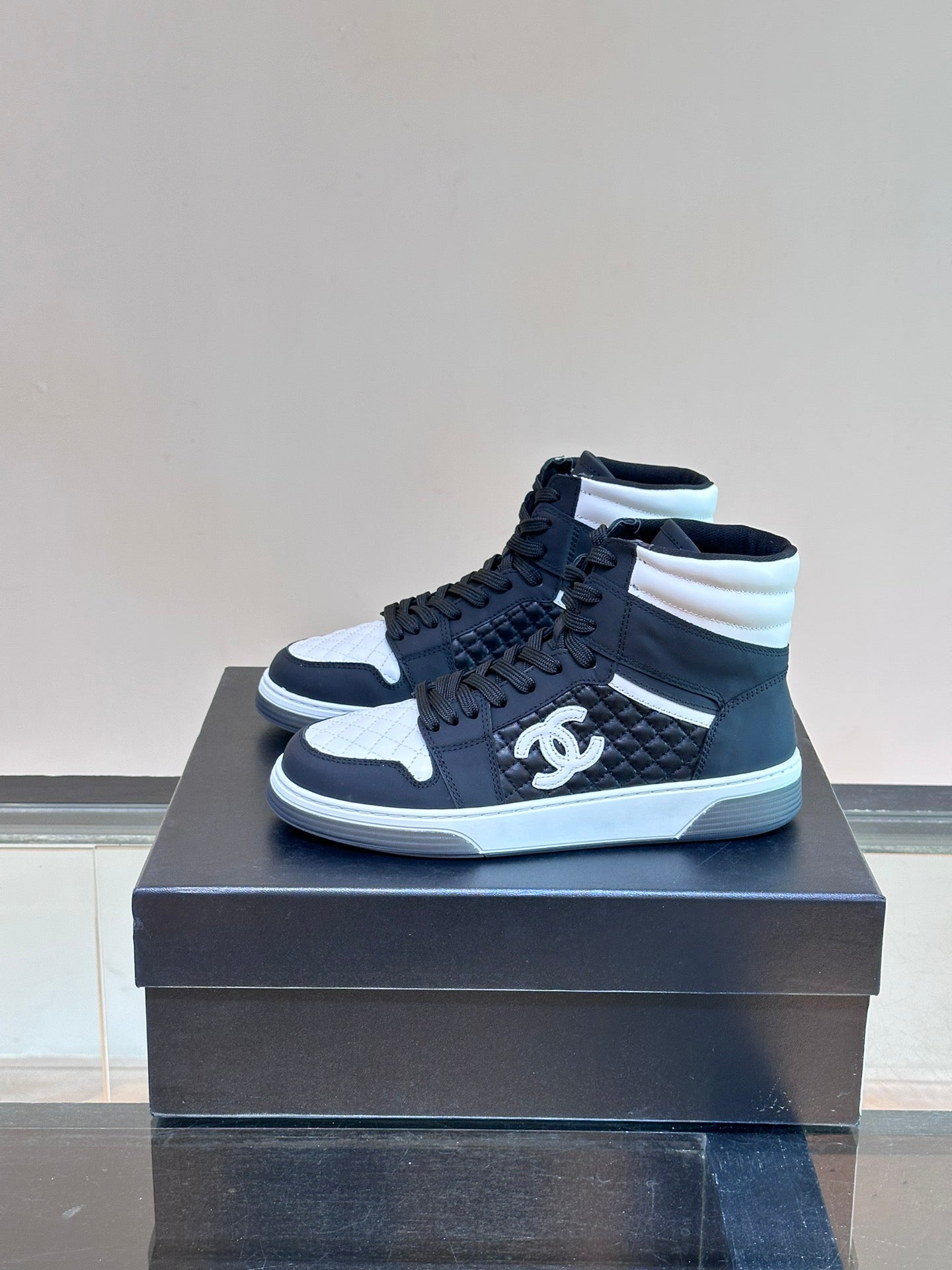 LuxluxHouse Best Quality Shoes Chanel