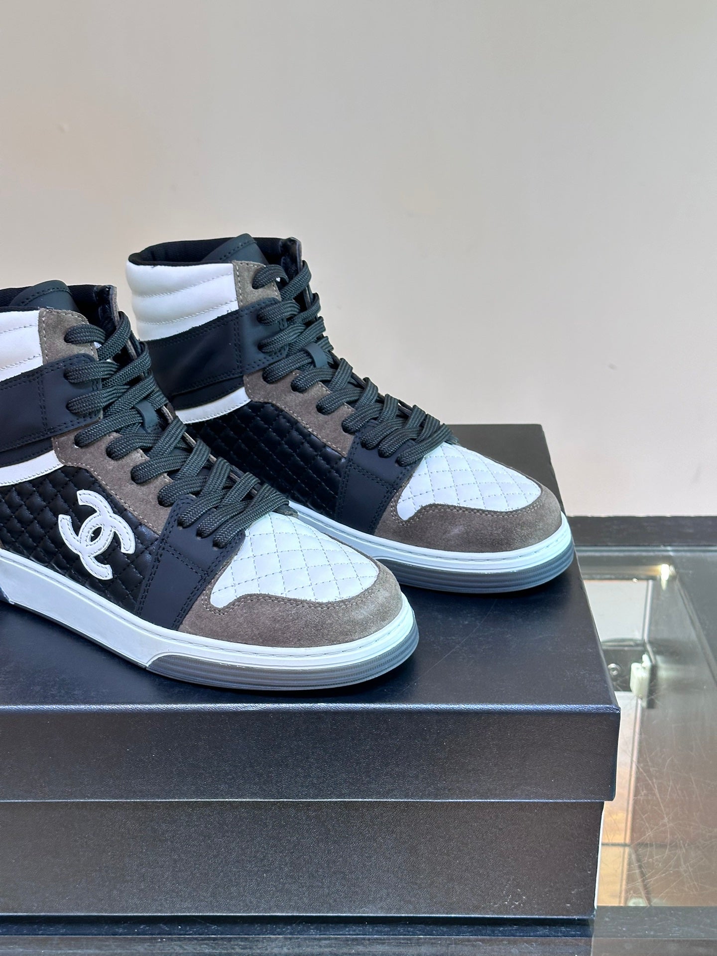 LuxluxHouse Best Quality Shoes Chanel