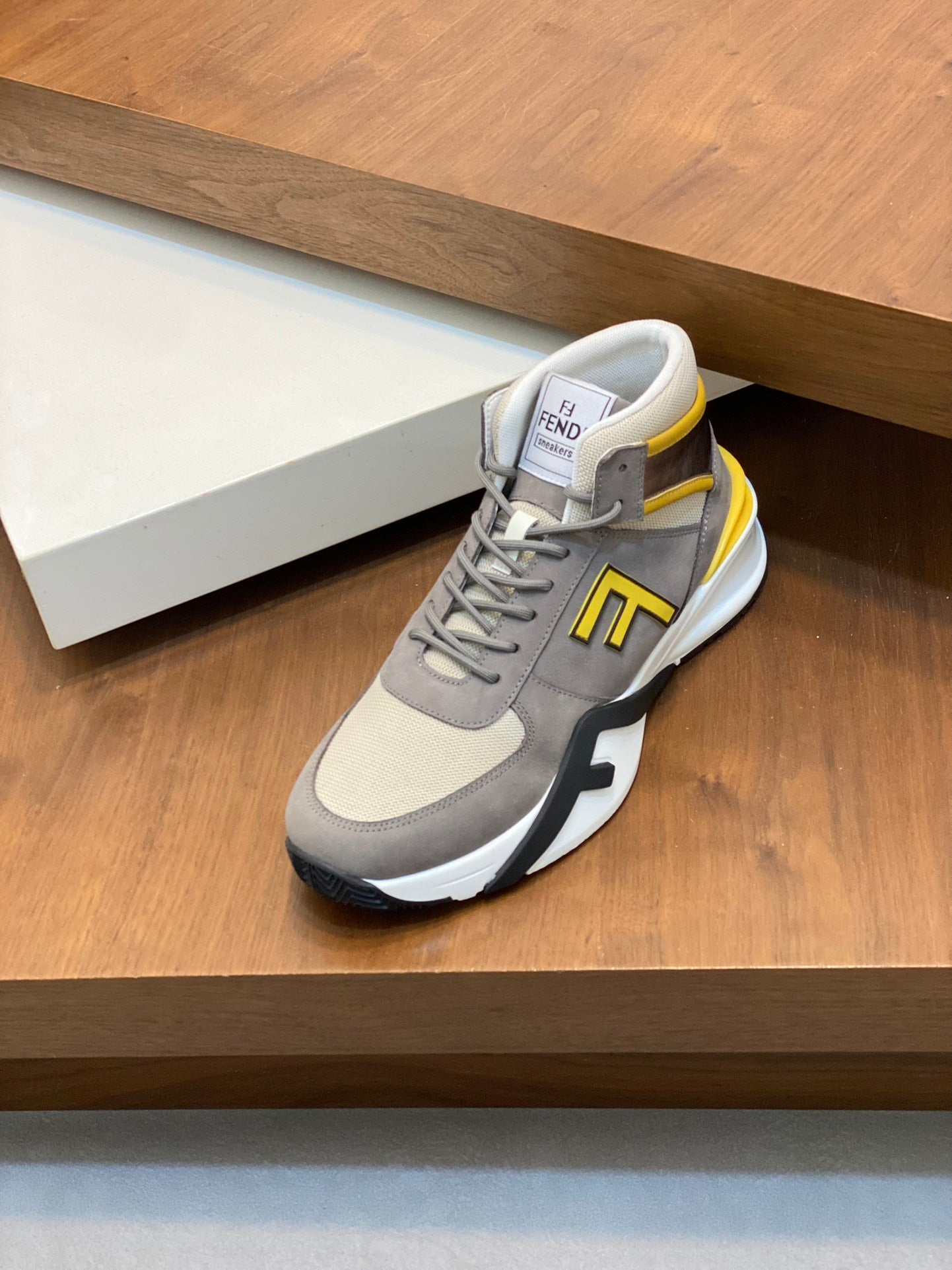 LuxluxHouse Best Quality Shoes Fendi
