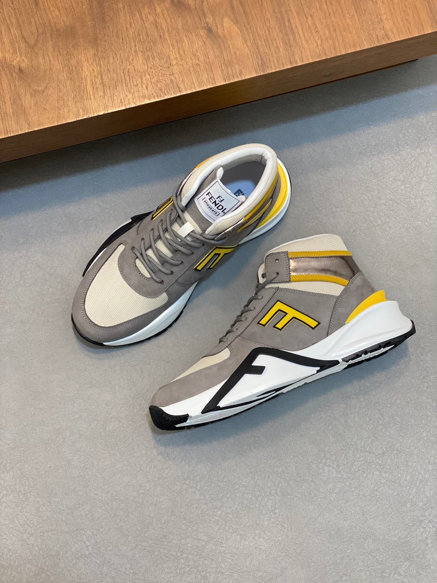 LuxluxHouse Best Quality Shoes Fendi