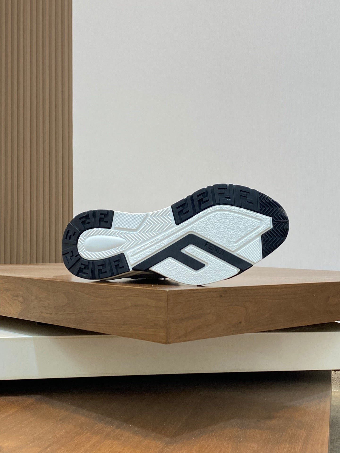 LuxluxHouse Best Quality Shoes Fendi