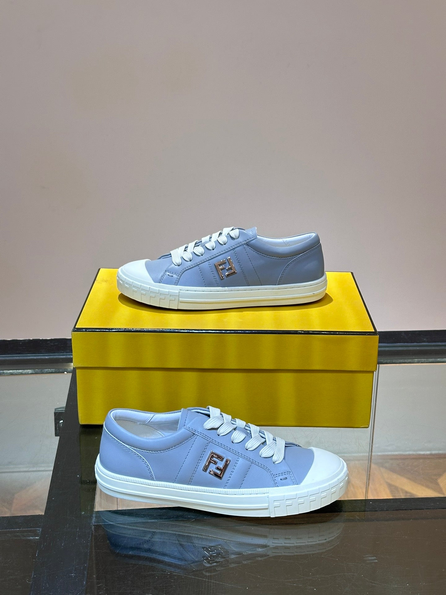 LuxluxHouse Best Quality Shoes Fendi