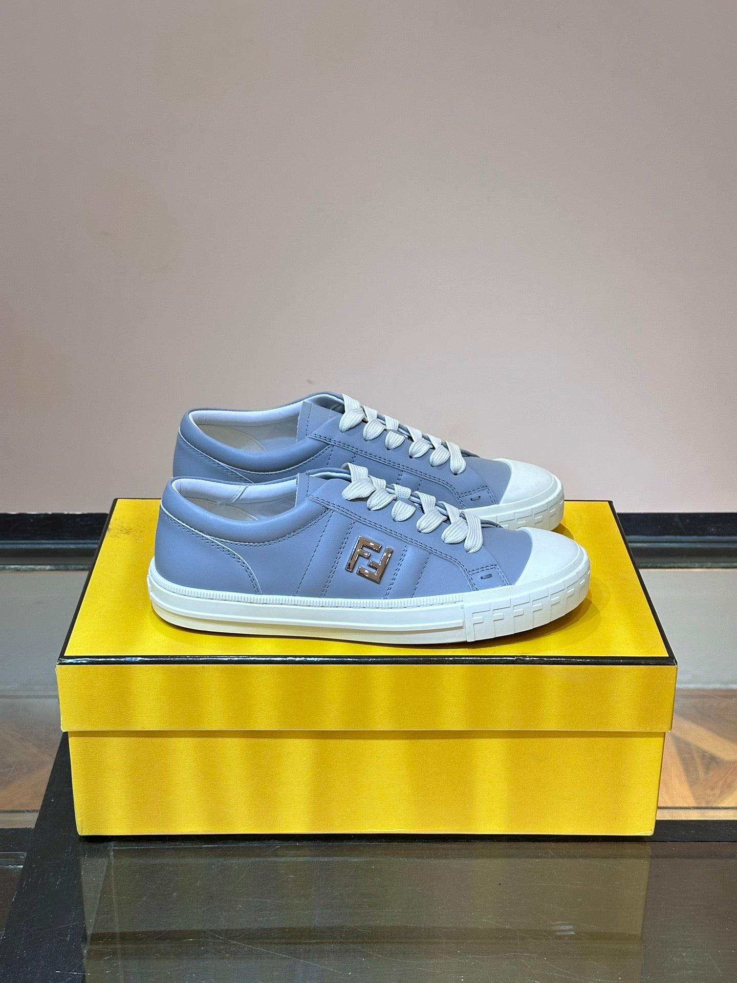 LuxluxHouse Best Quality Shoes Fendi