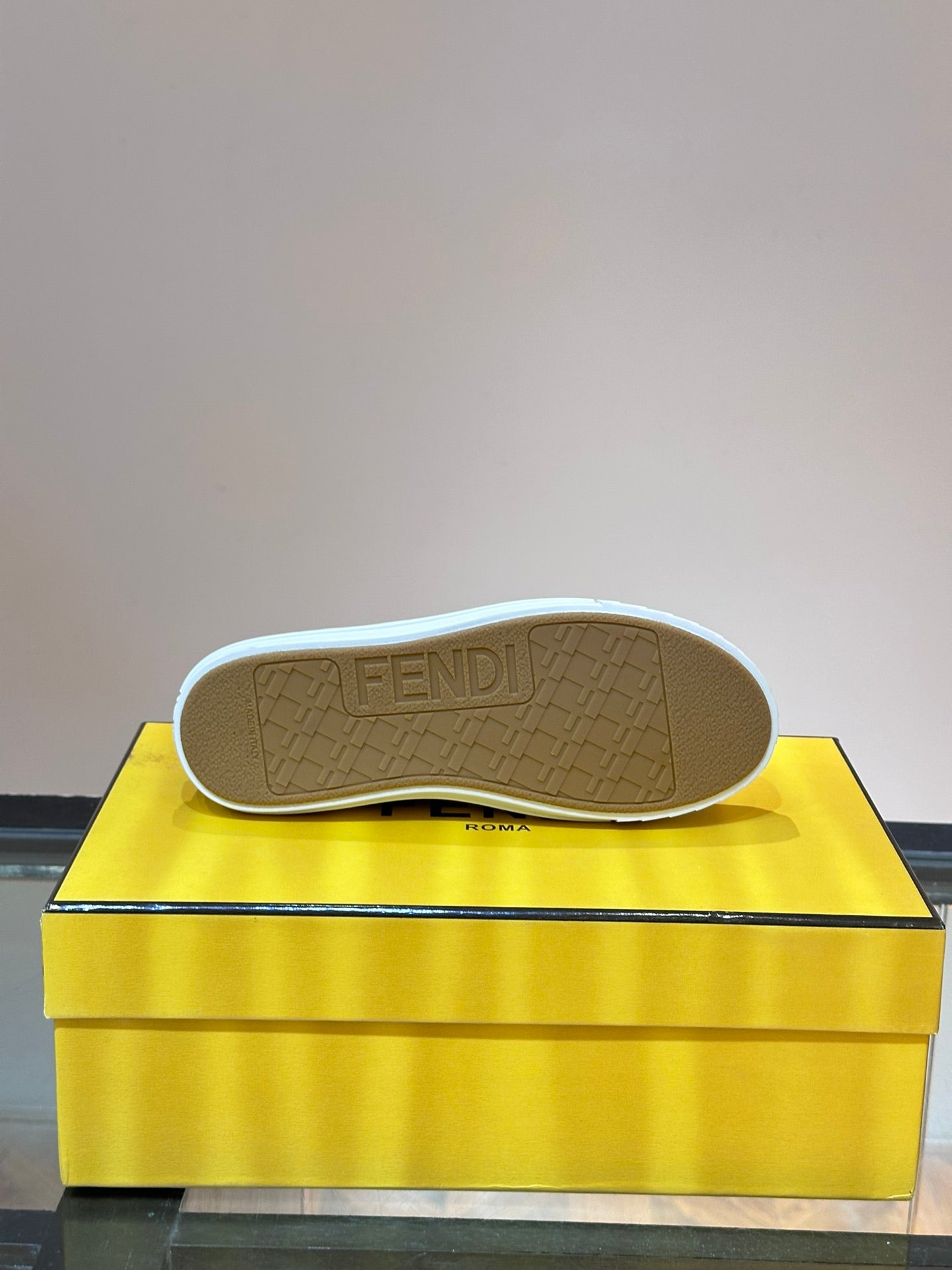 LuxluxHouse Best Quality Shoes Fendi