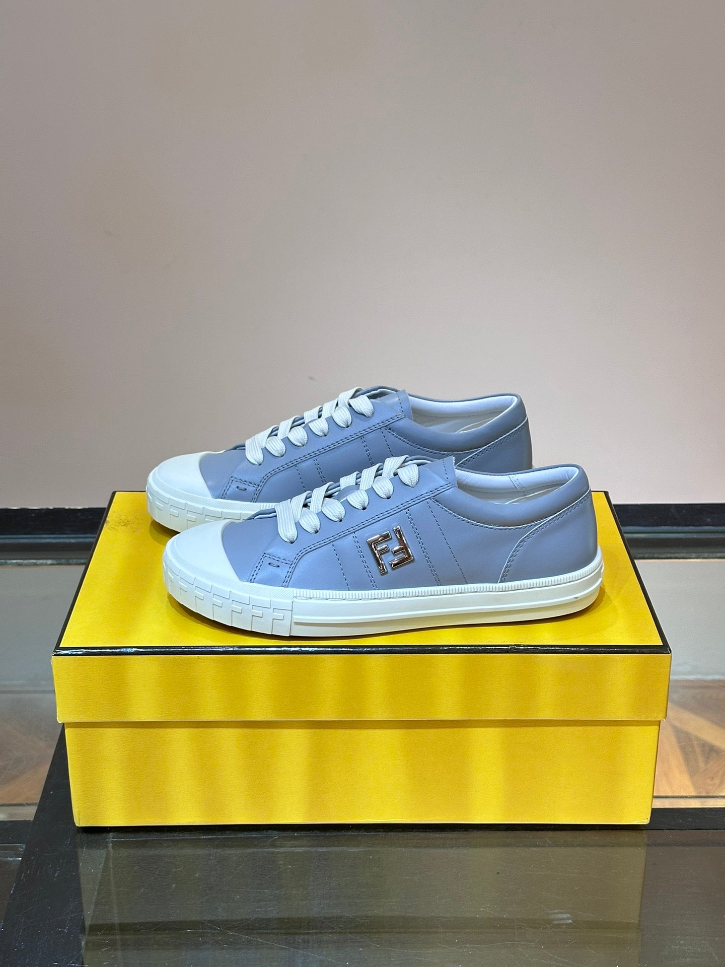 LuxluxHouse Best Quality Shoes Fendi